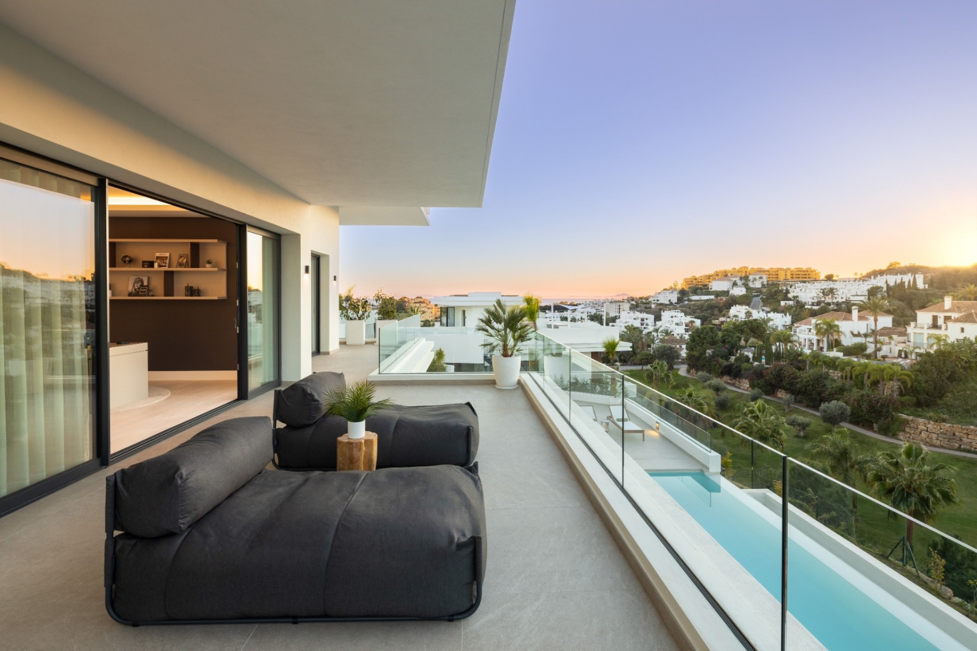 Herverkoop - Villa -
Estepona - Selwo