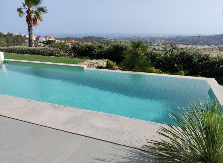 Herverkoop - Villa -
Finestrat