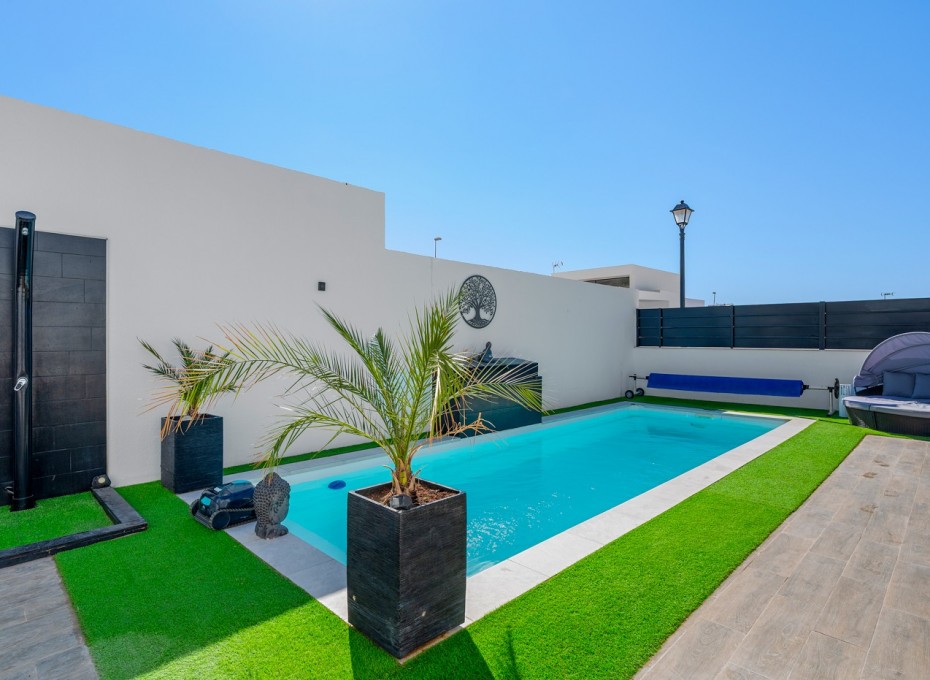 Herverkoop - Villa -
Fortuna - Urbanizacion Las Kalendas