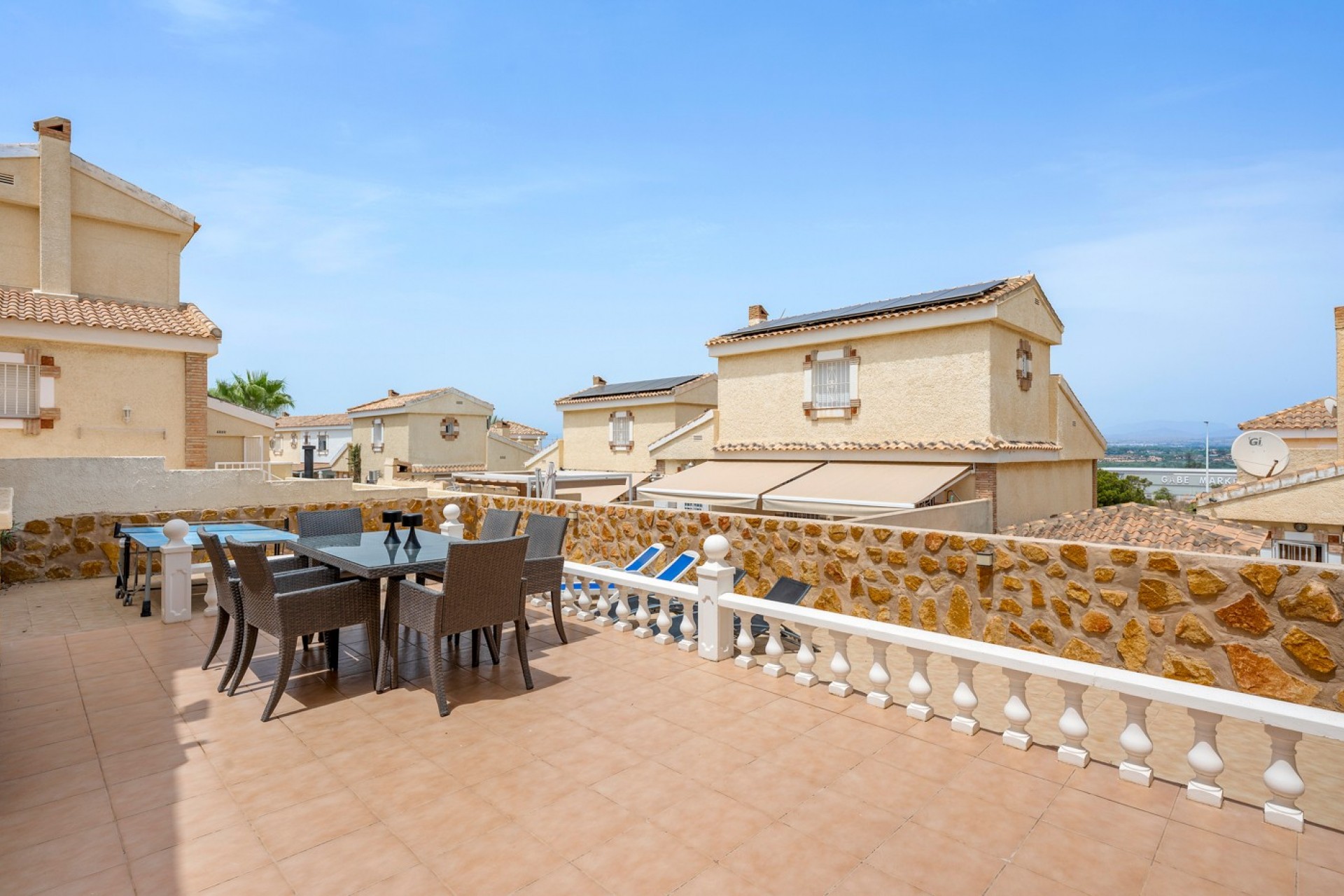Herverkoop - Villa -
Gran Alacant - Costa Blanca