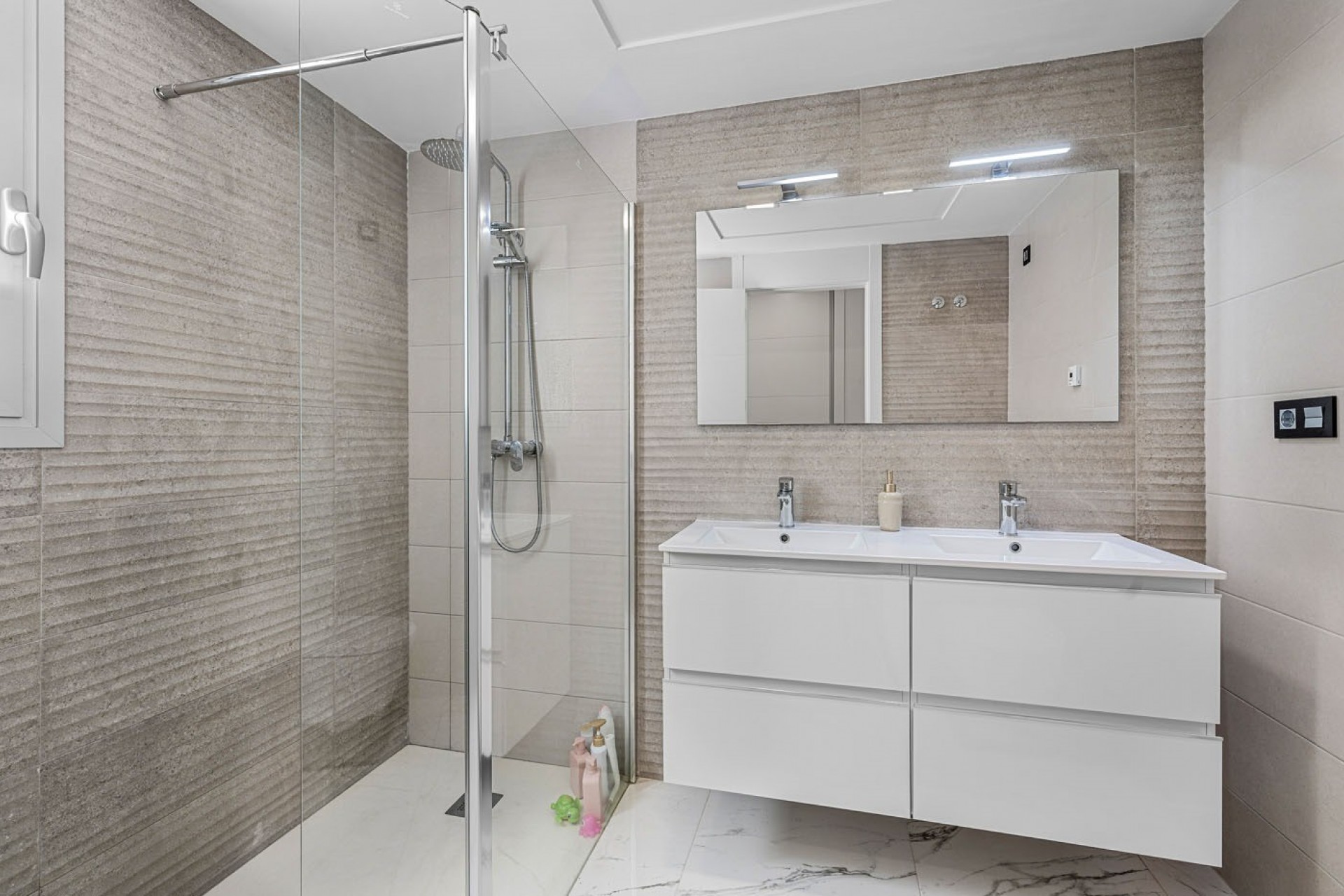 Herverkoop - Villa -
Guardamar del Segura