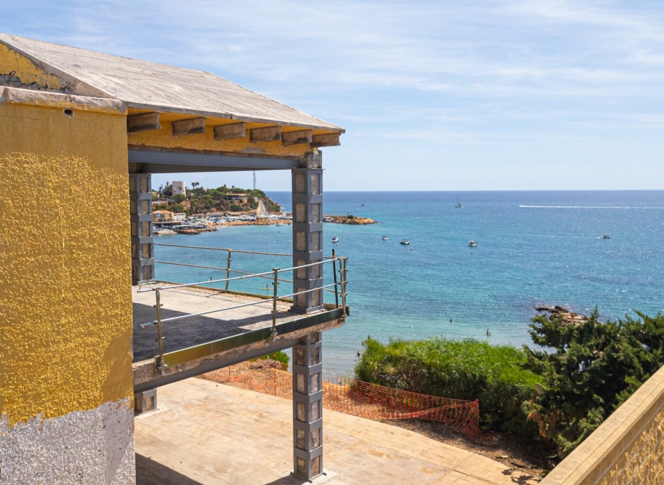 Herverkoop - Villa / House -
Orihuela Costa - Cabo Roig
