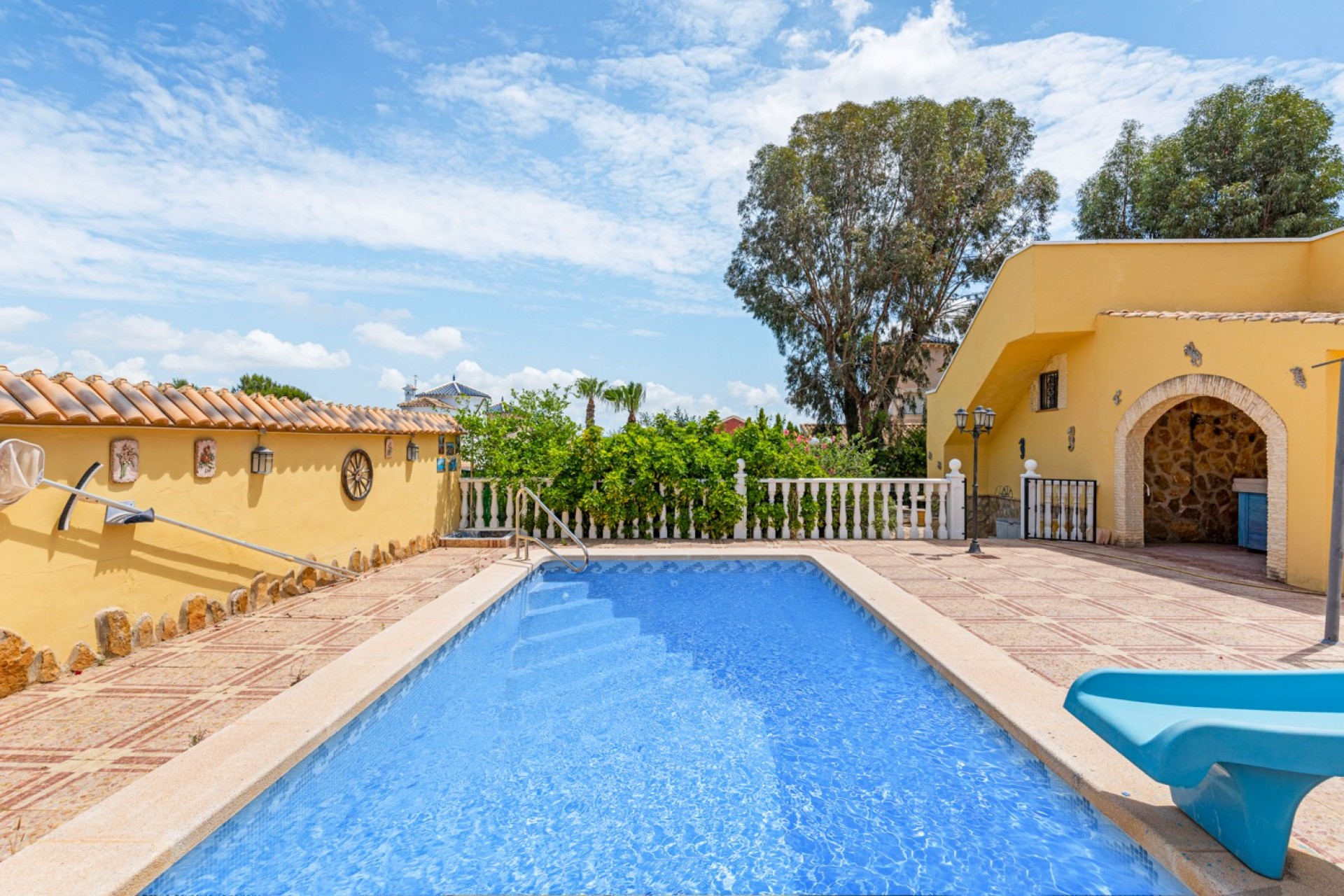 Herverkoop - Villa -
Jacarilla