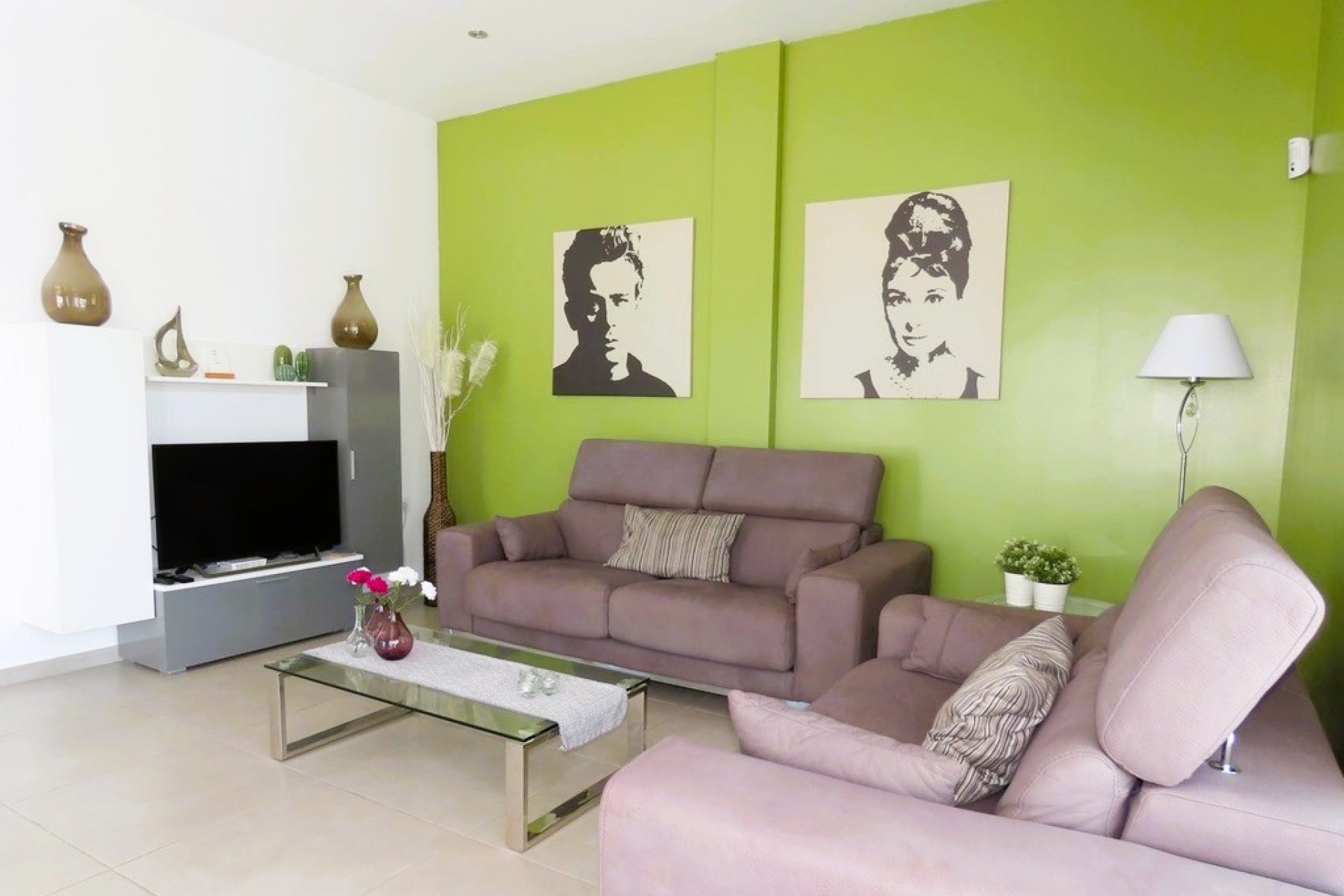 Herverkoop - Villa -
La Marina