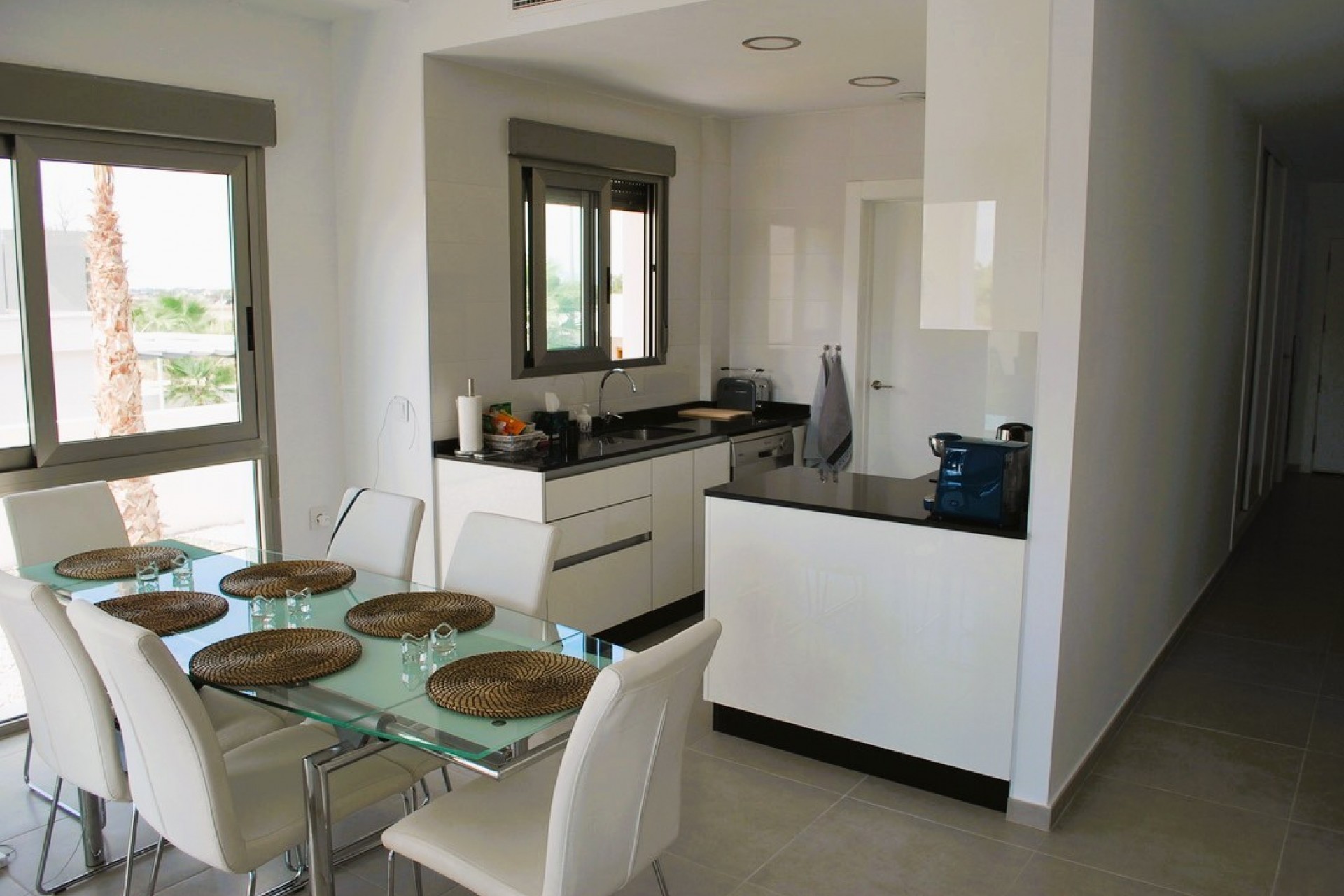 Herverkoop - Villa -
La Marina