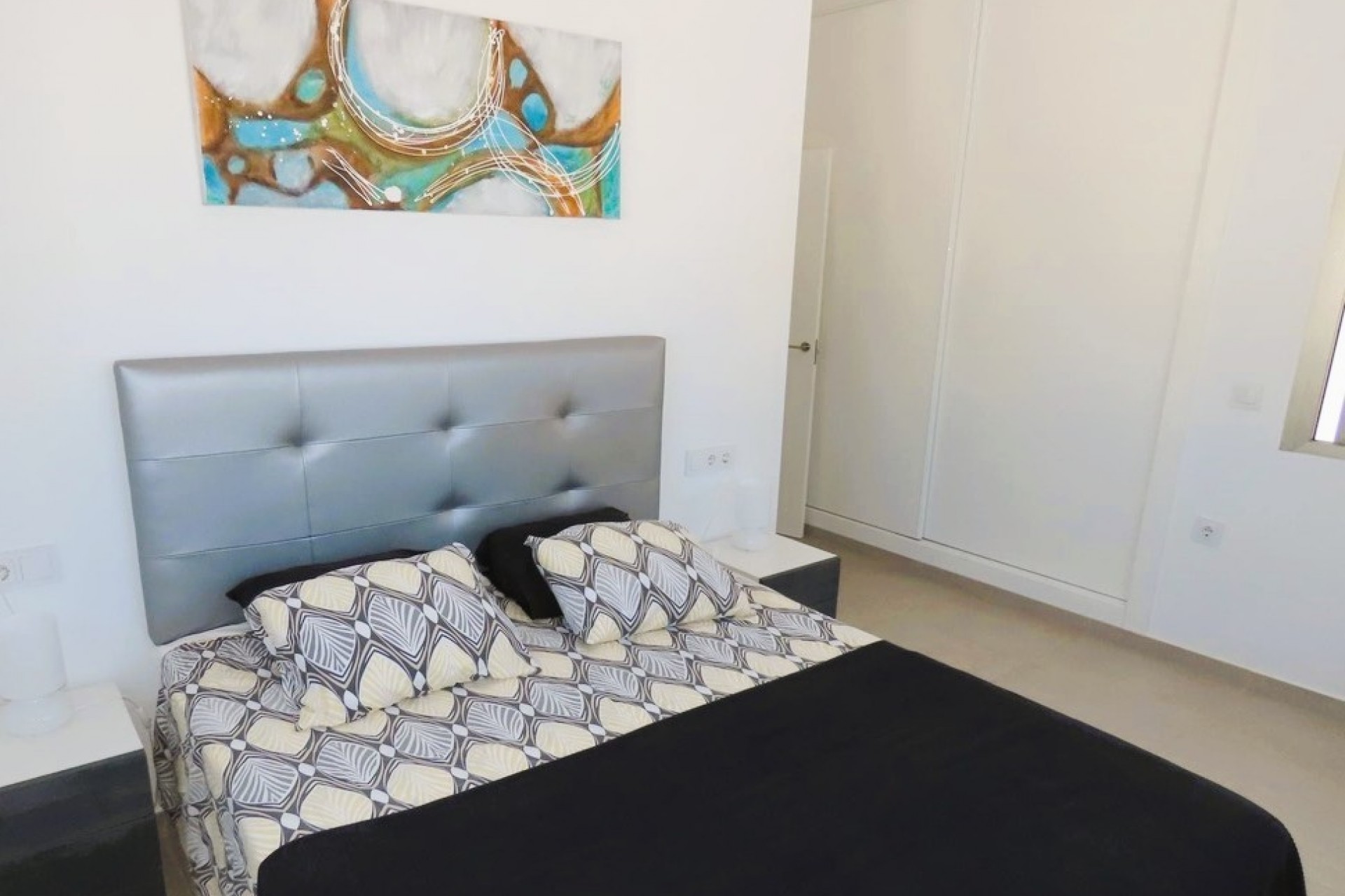 Herverkoop - Villa -
La Marina