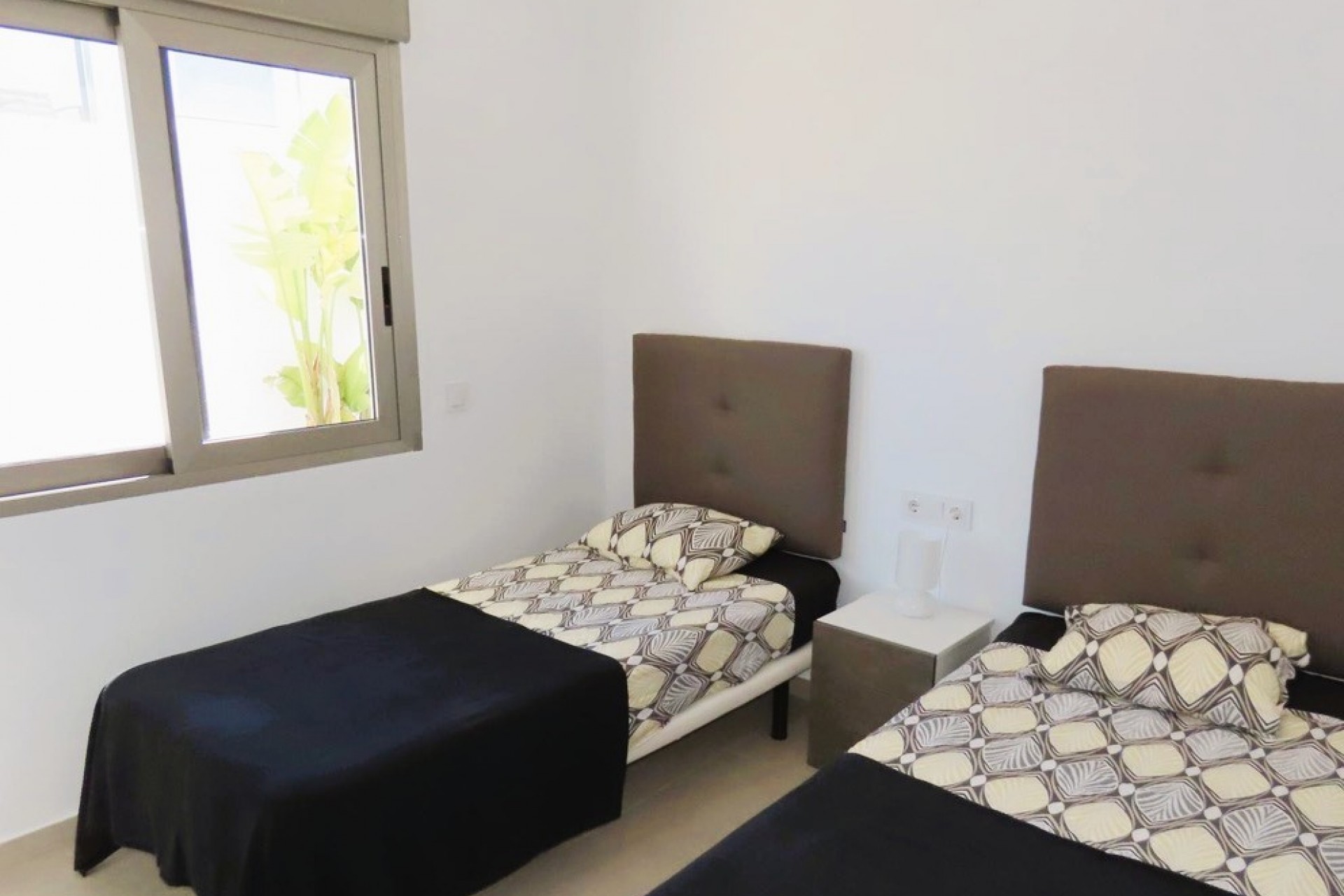 Herverkoop - Villa -
La Marina