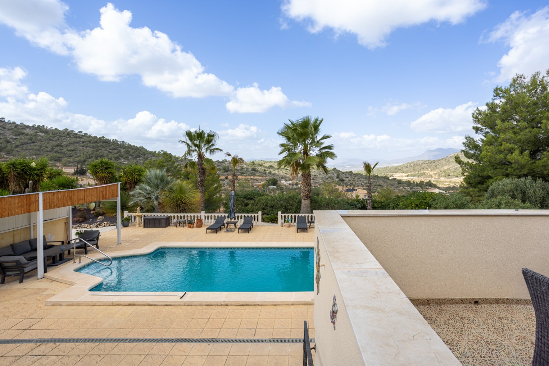 Herverkoop - Villa -
La Zarza