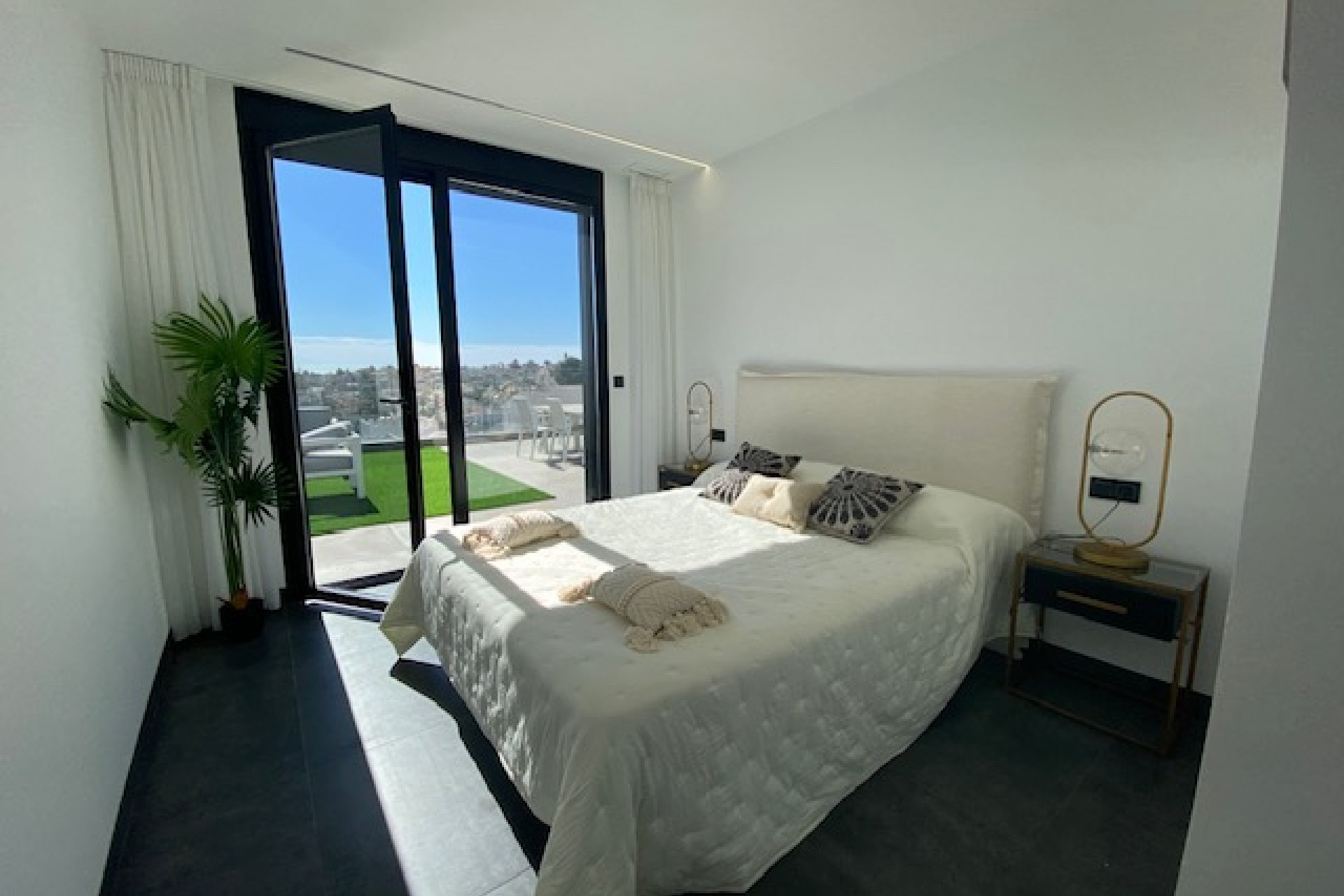 Herverkoop - Villa -
Los Balcones - Los Altos