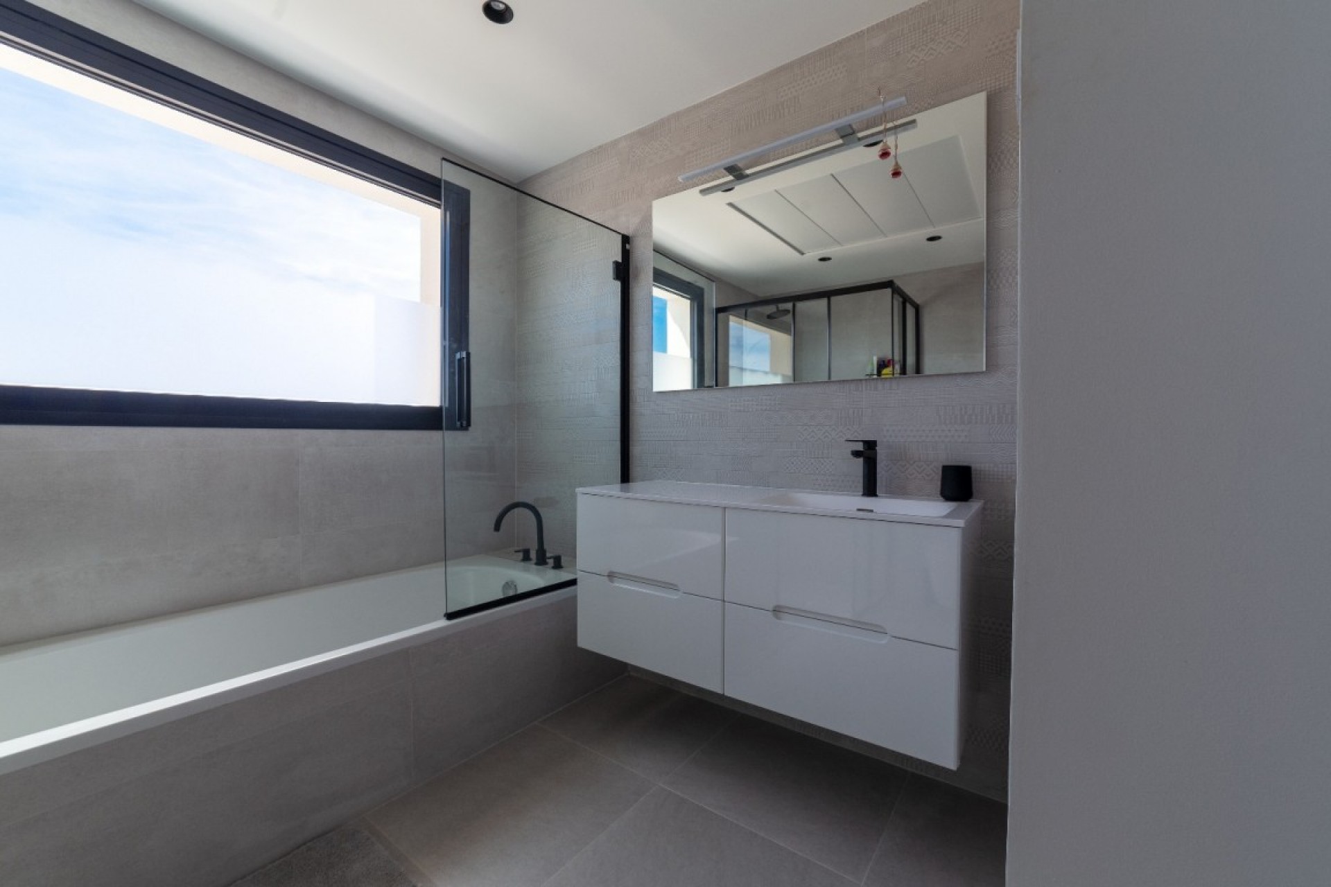 Herverkoop - Villa -
Los Montesinos