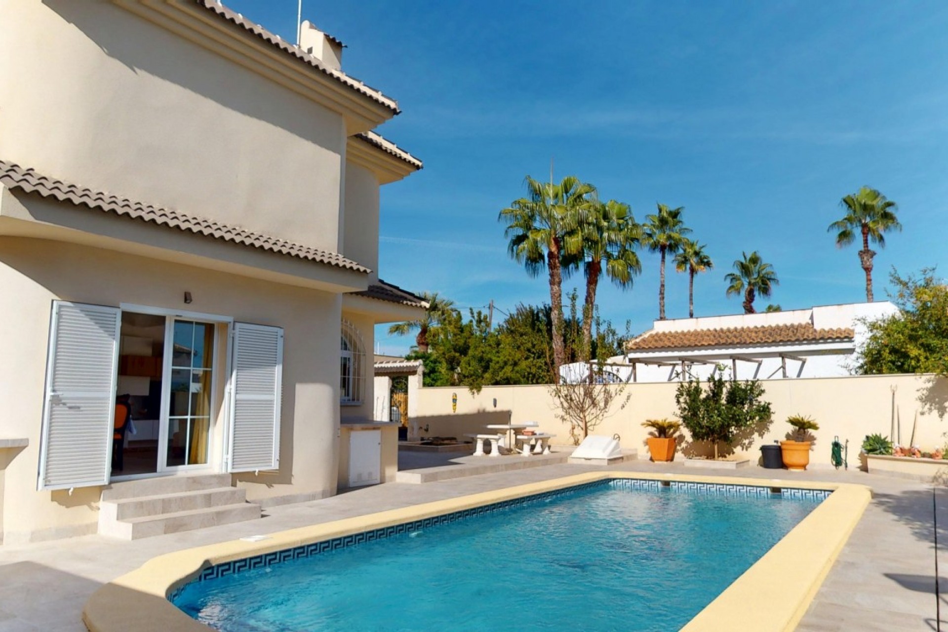 Herverkoop - Villa -
Los Narejos