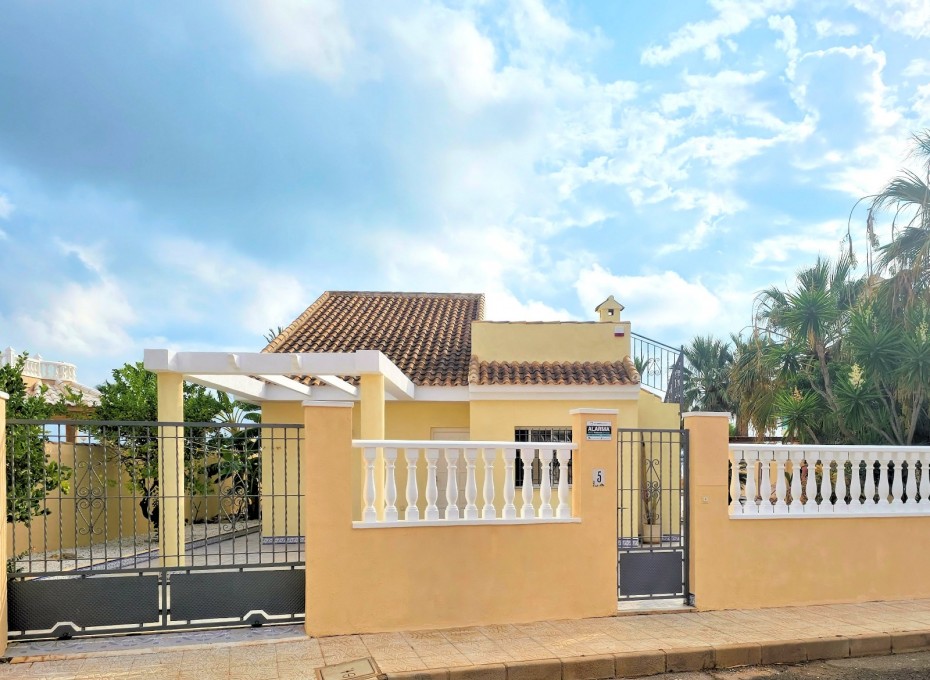 Herverkoop - Villa -
LOS URRUTIAS - ESTRELLA DE MAR