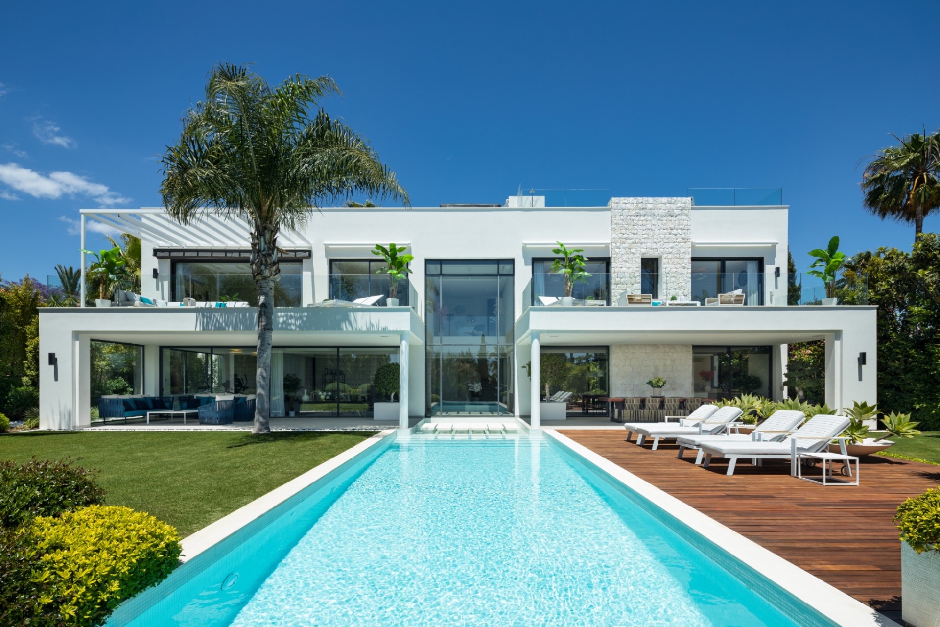 Herverkoop - Villa -
Marbella - East Marbella