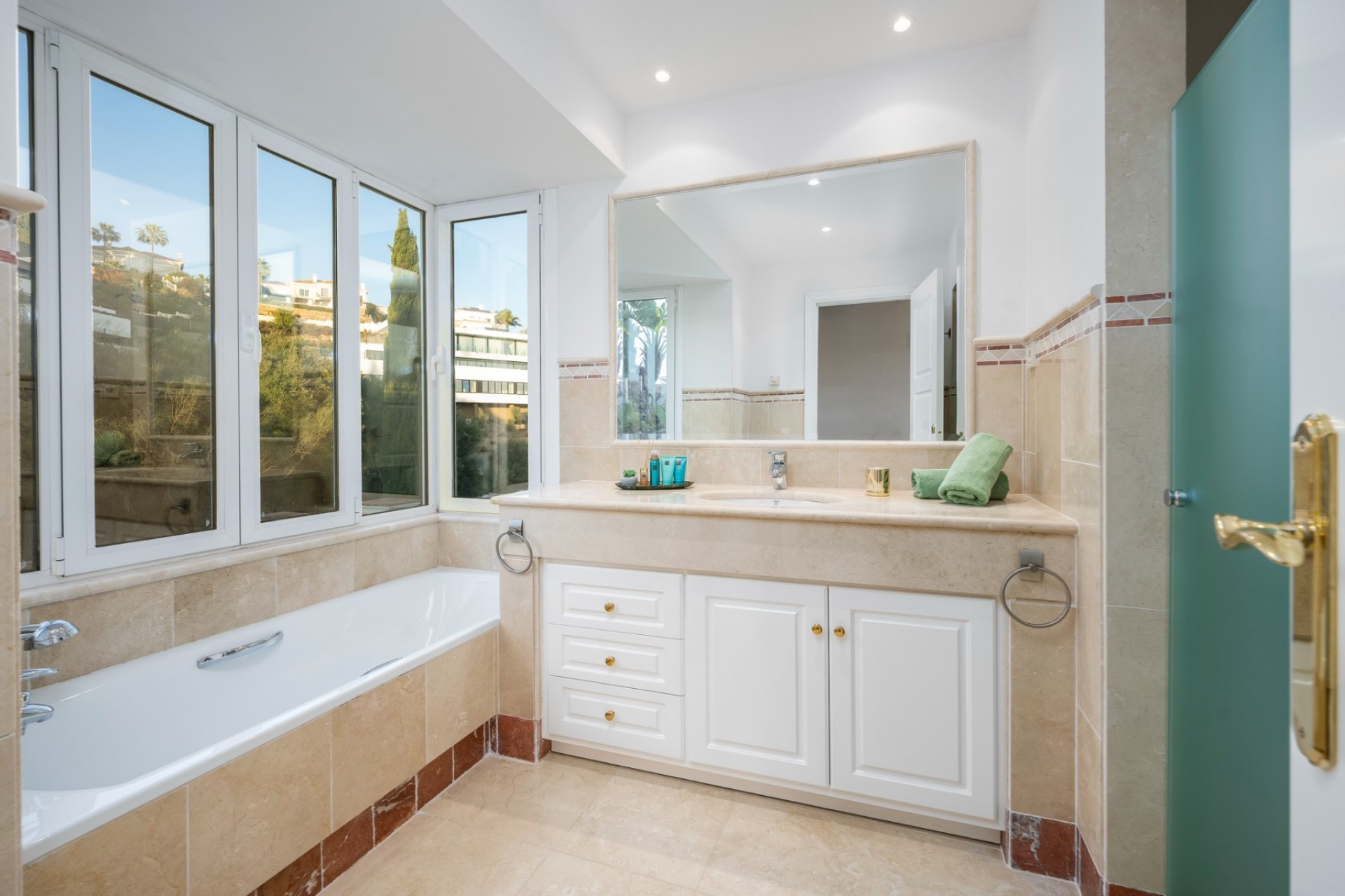 Herverkoop - Villa -
Marbella - Los Monteros