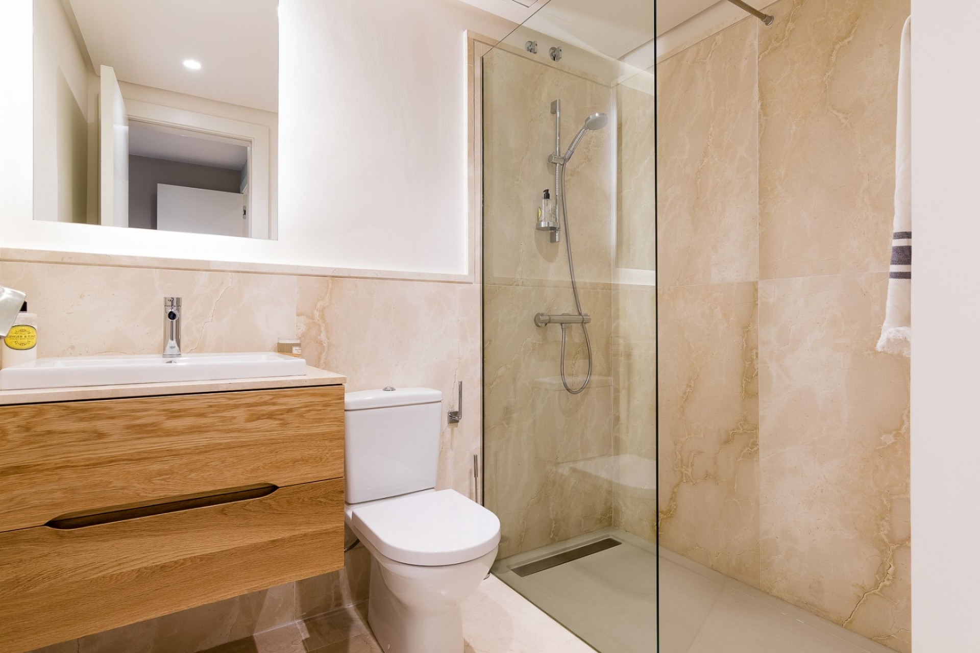 Herverkoop - Villa -
Marbella - Nueva Andalucía