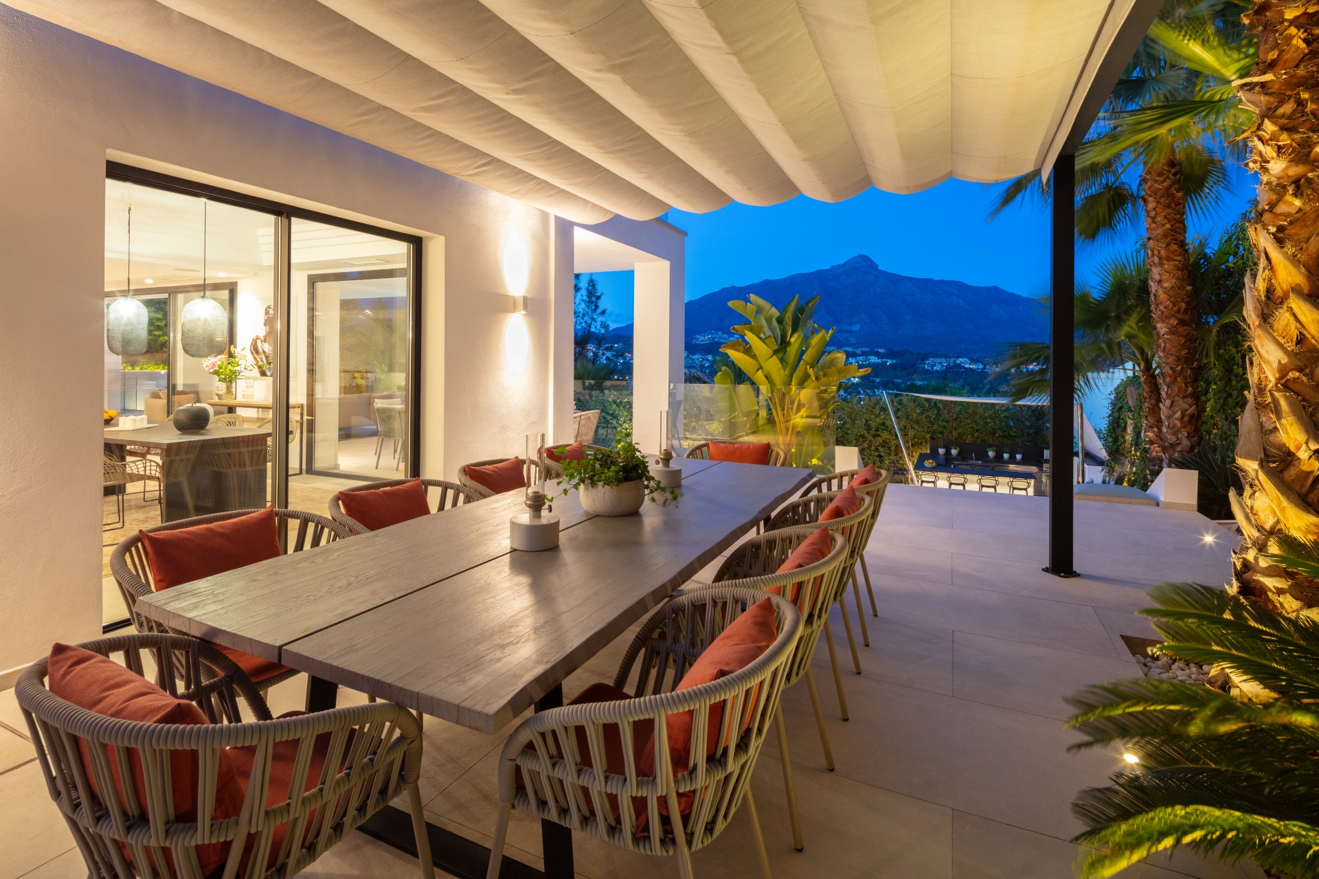 Herverkoop - Villa -
Marbella - Nueva Andalucía