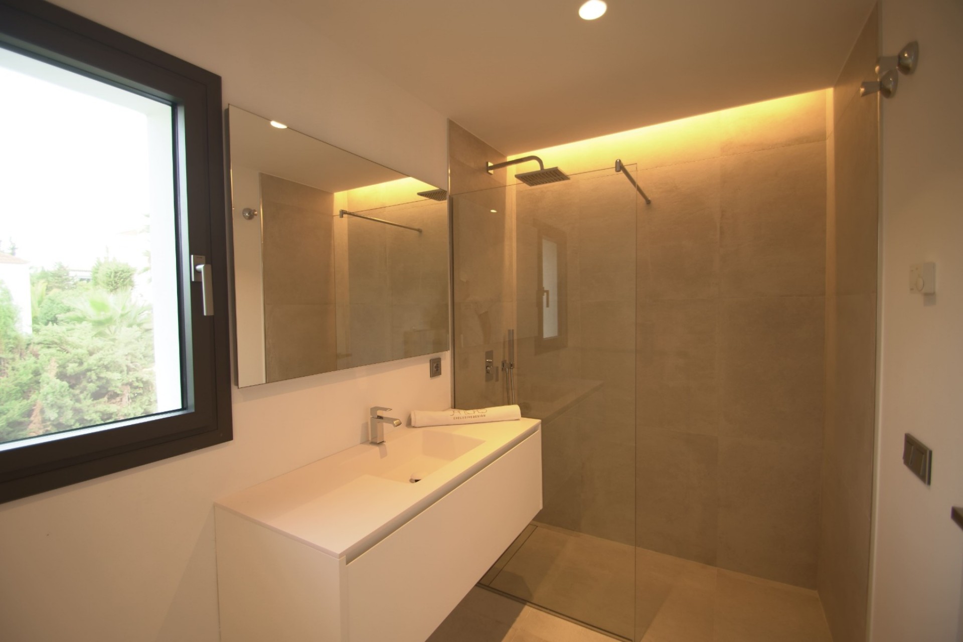 Herverkoop - Villa -
Marbella - Nueva Andalucía