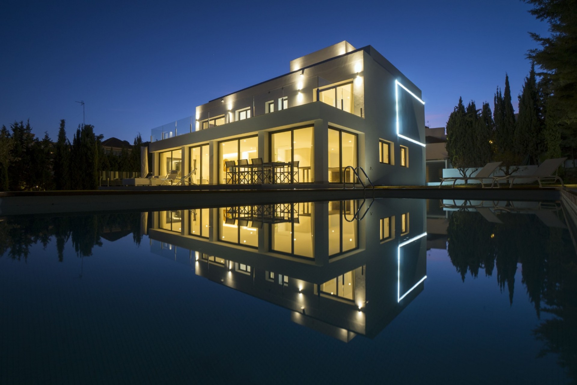 Herverkoop - Villa -
Marbella - Nueva Andalucía