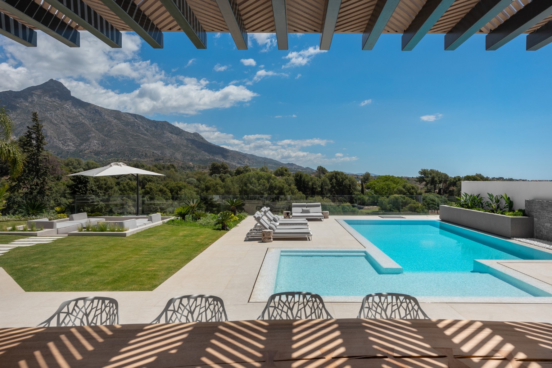 Herverkoop - Villa -
Marbella - Nueva Andalucía