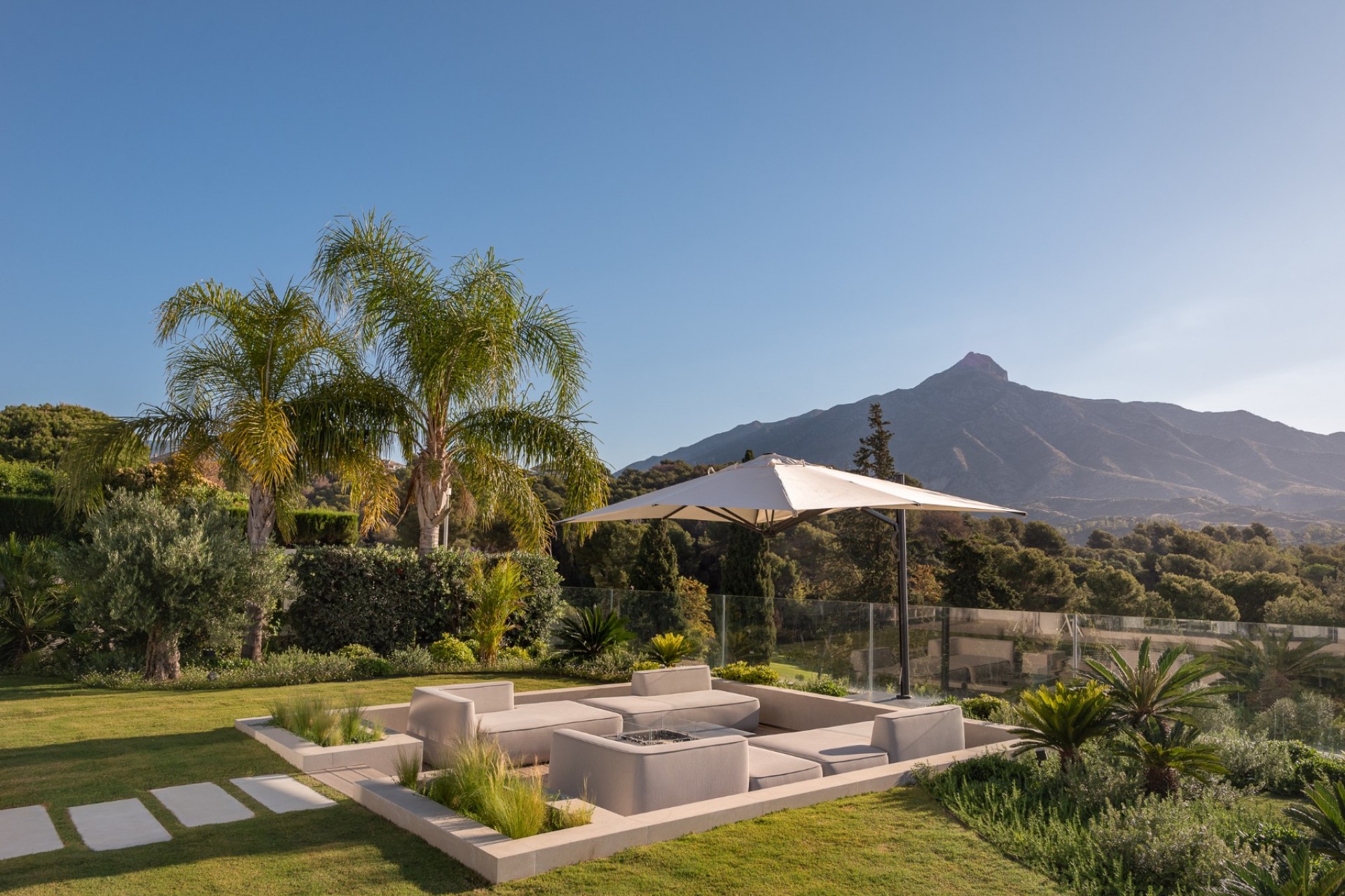 Herverkoop - Villa -
Marbella - Nueva Andalucía