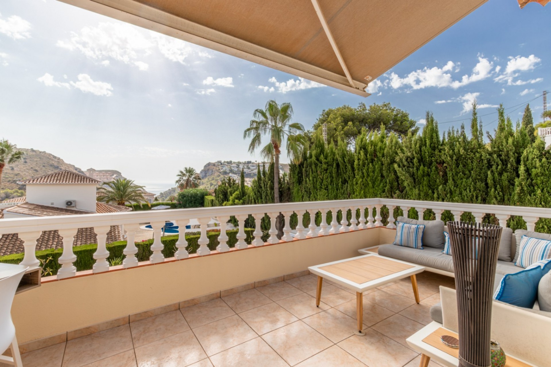 Herverkoop - Villa -
Moraira - Arnella