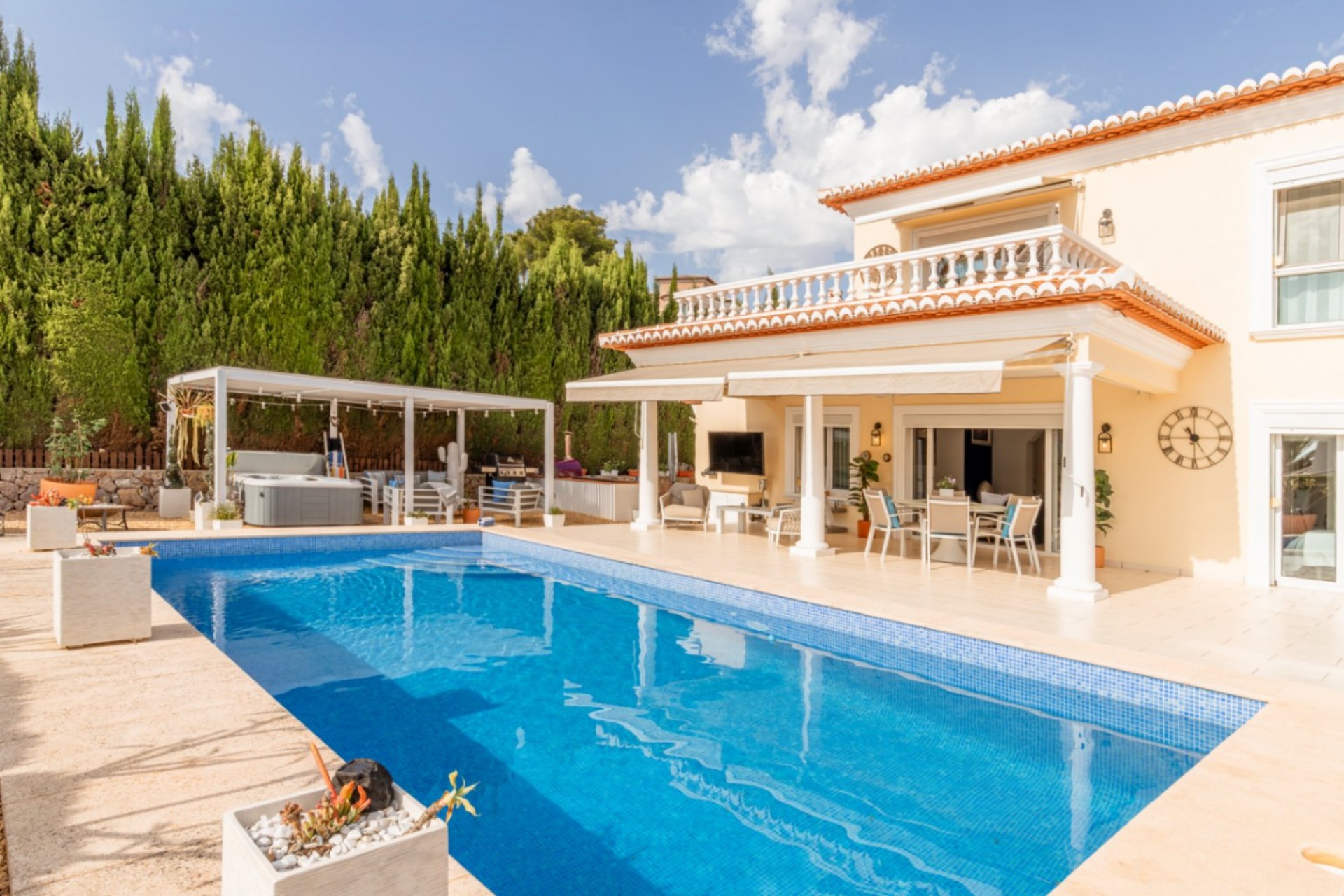 Herverkoop - Villa -
Moraira - Arnella