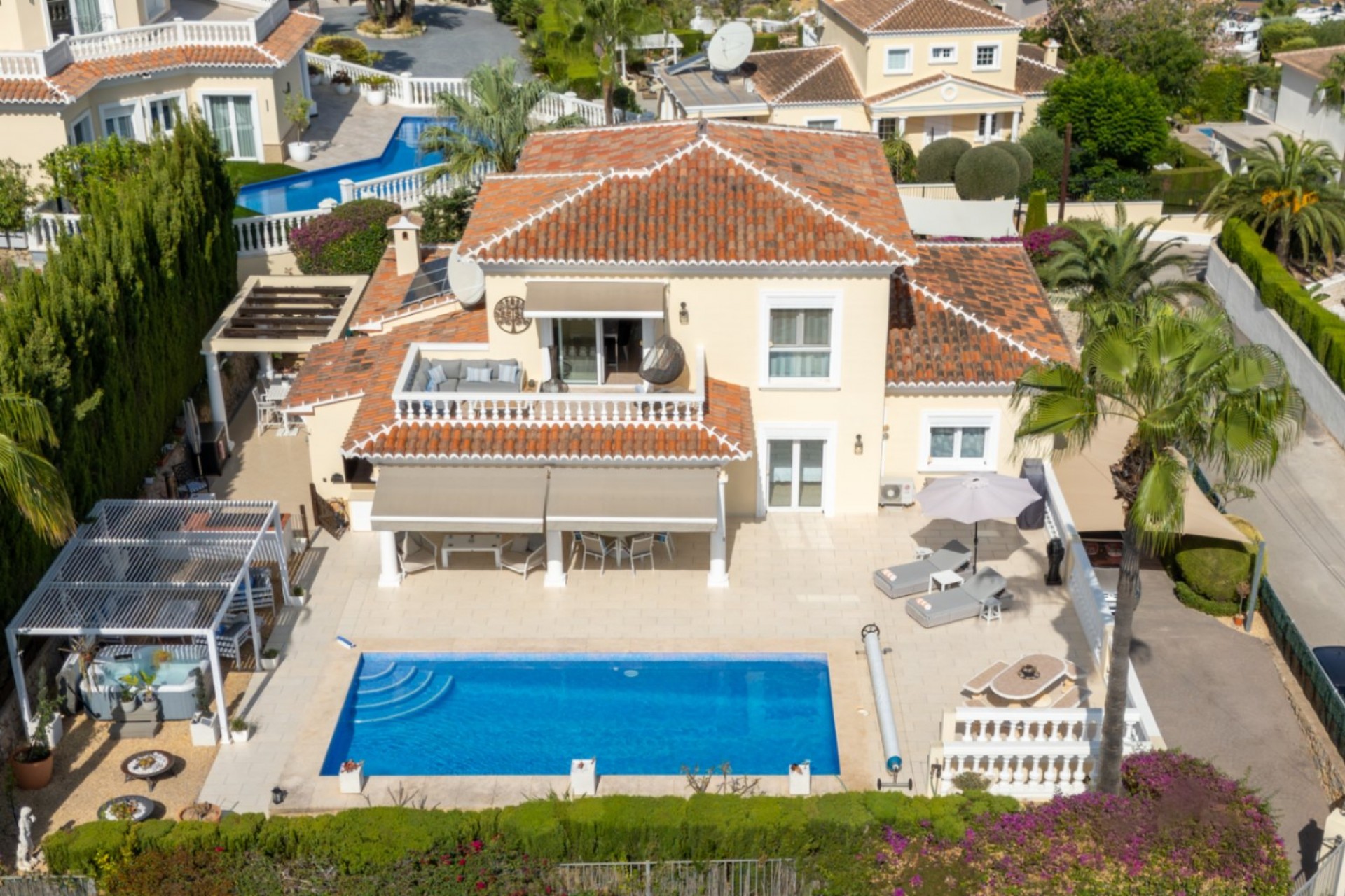 Herverkoop - Villa -
Moraira - Arnella