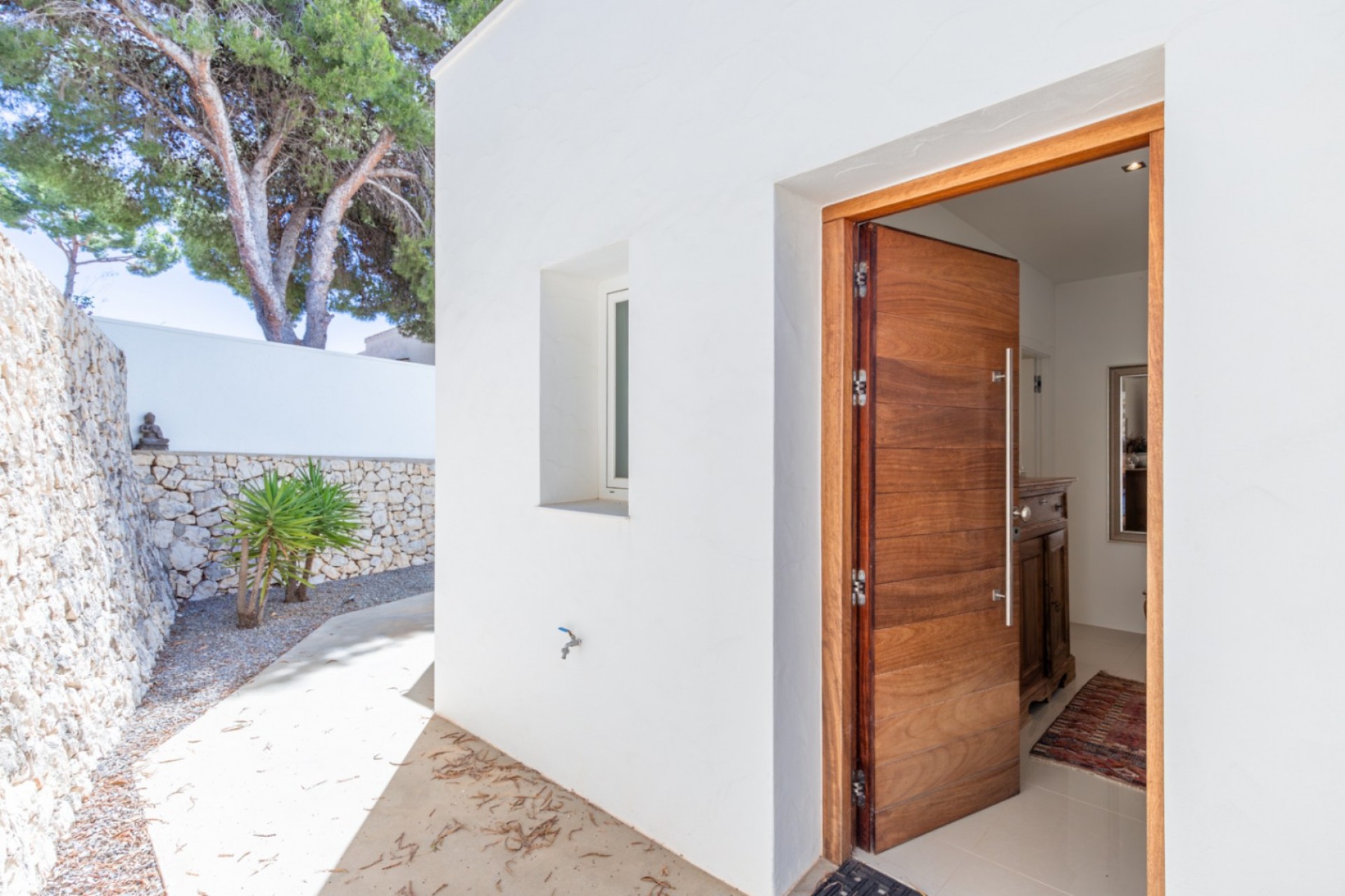 Herverkoop - Villa -
Moraira - Benimeit