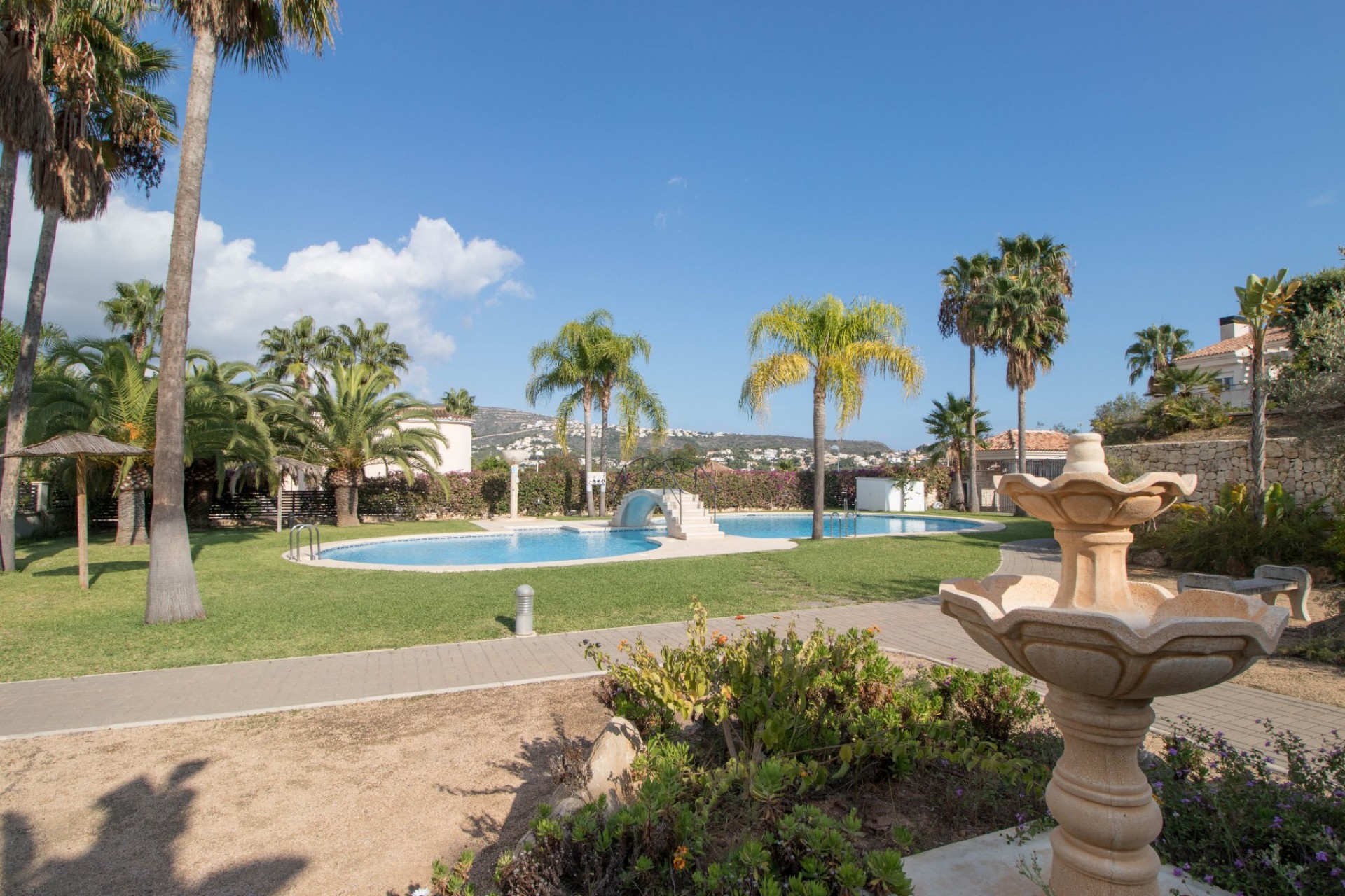 Herverkoop - Villa -
Moraira - Sabatera