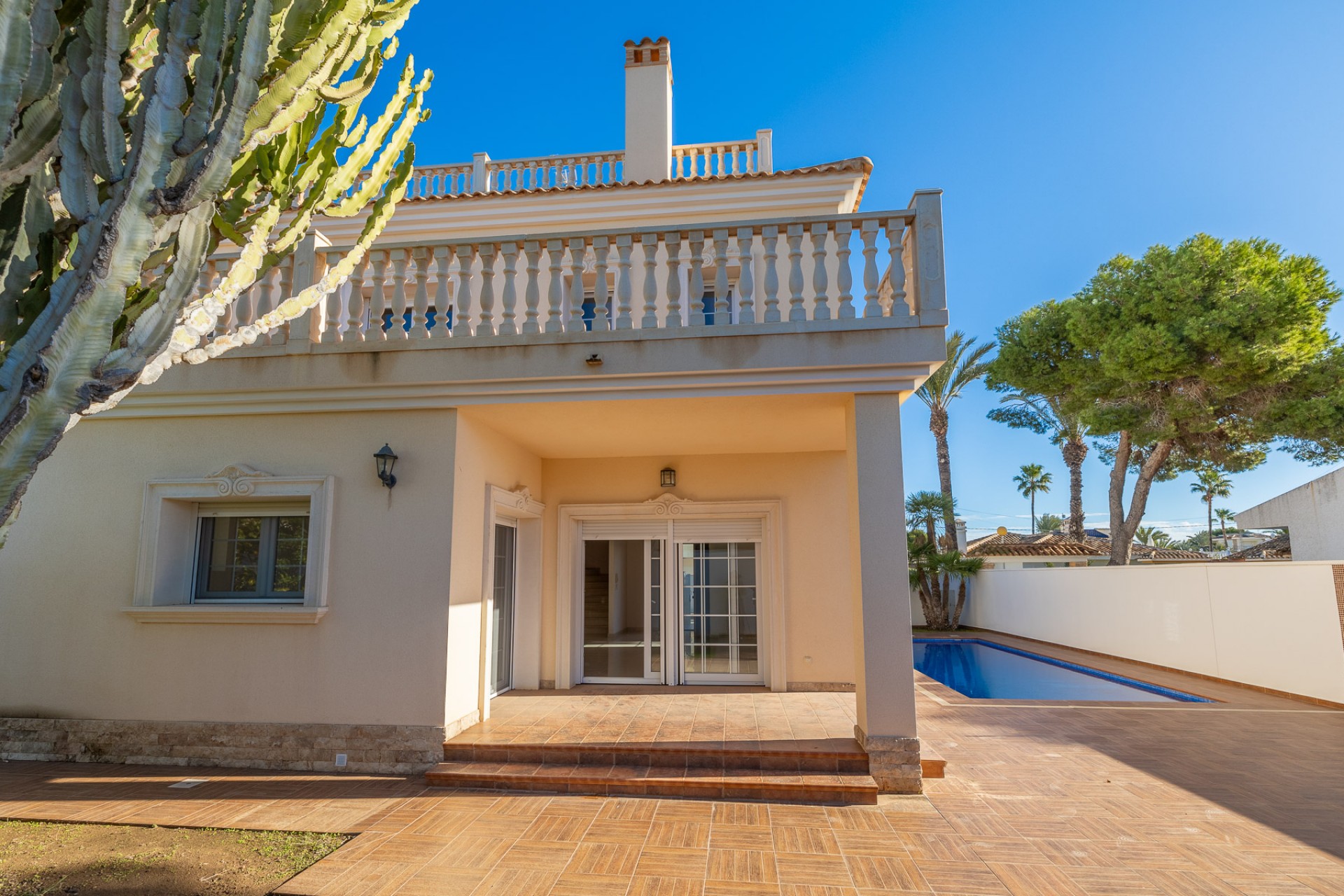 Herverkoop - Villa -
Orihuela Costa - Cabo Roig