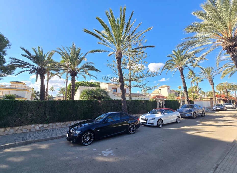 Herverkoop - Villa -
Orihuela Costa - Cabo Roig