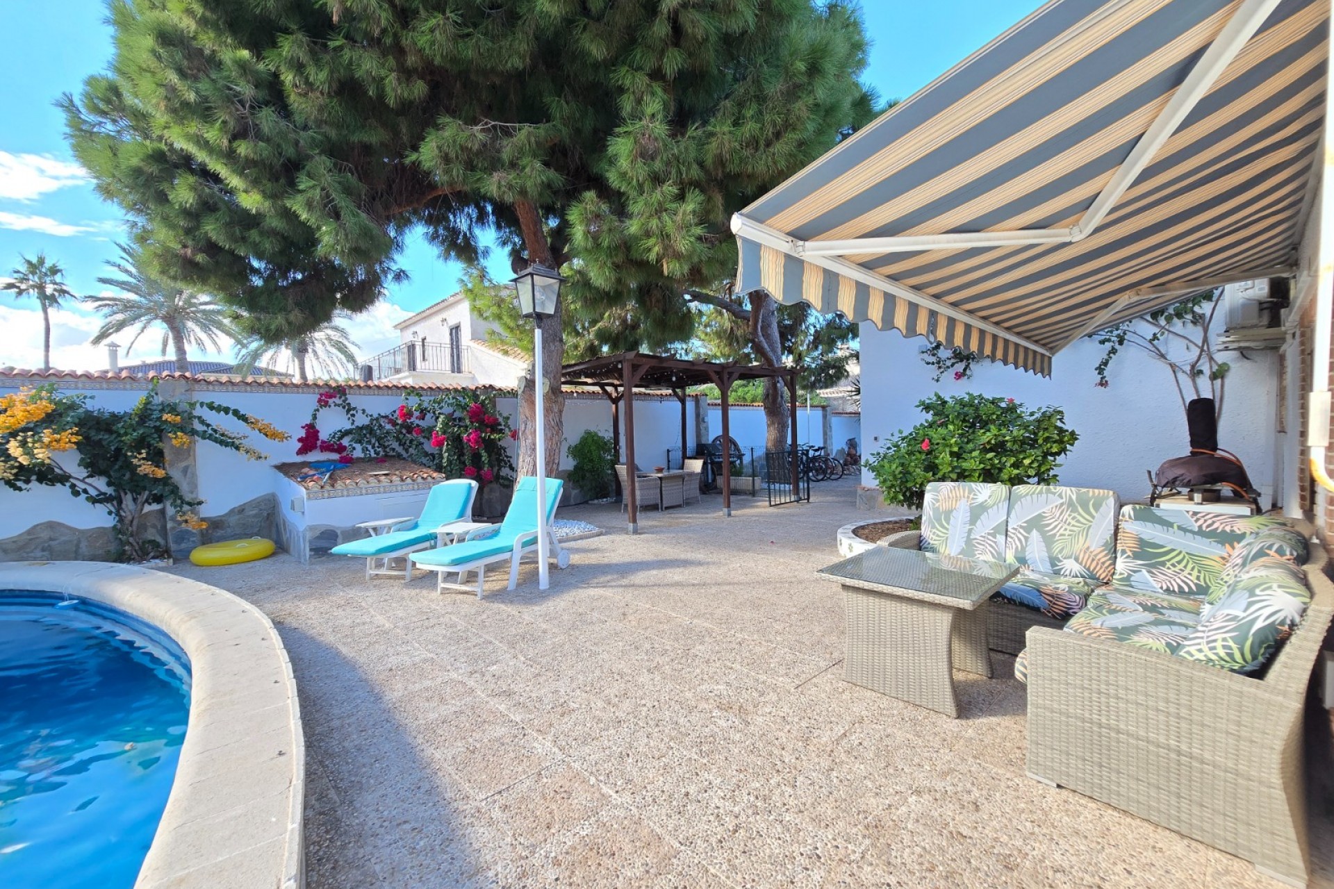 Herverkoop - Villa -
Orihuela Costa - Cabo Roig