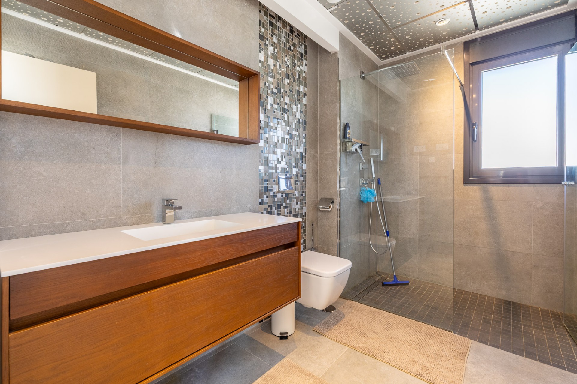 Herverkoop - Villa -
Orihuela Costa - Campoamor