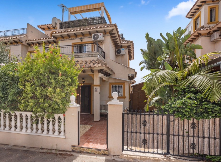 Herverkoop - Villa -
Orihuela Costa - La Regia