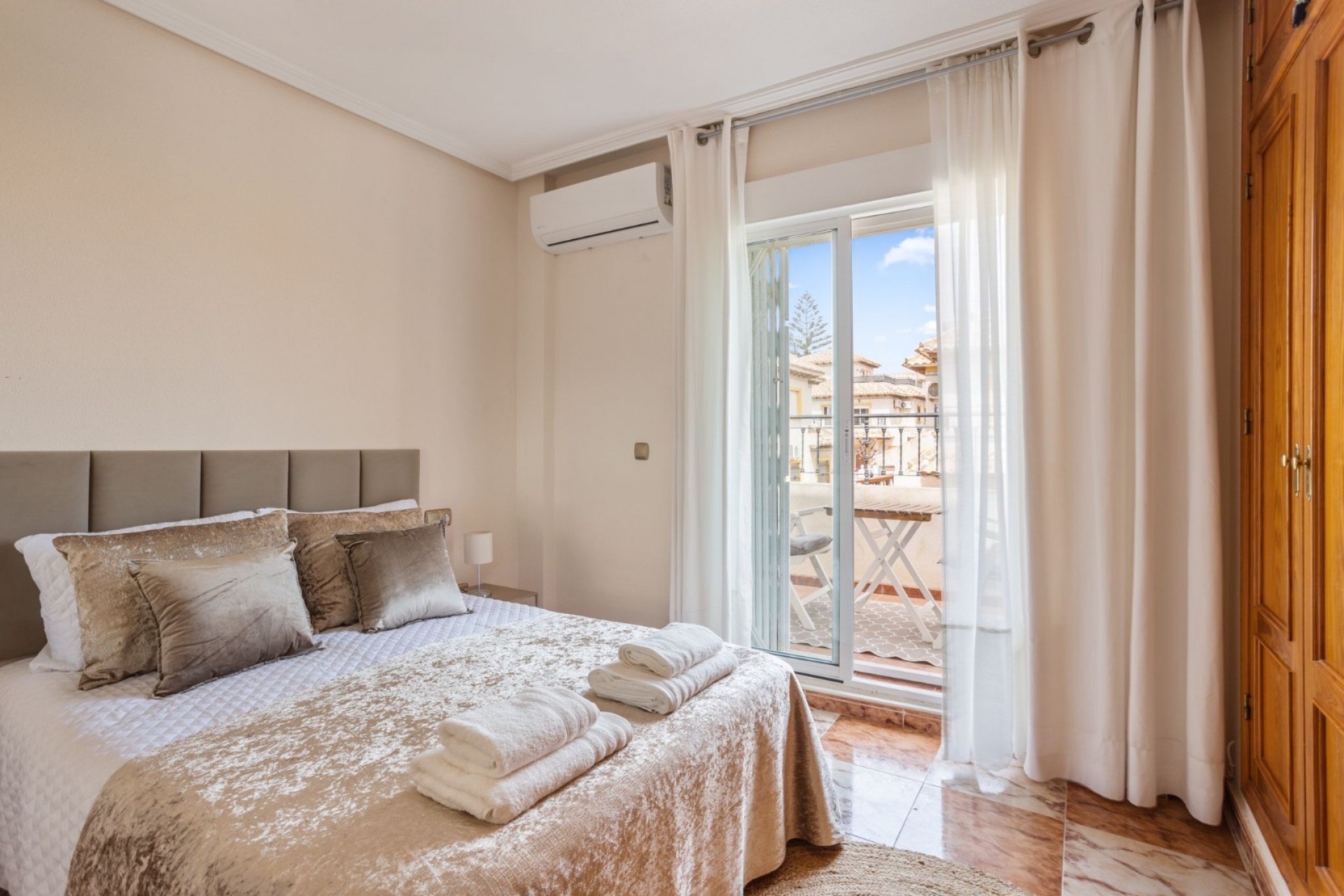 Herverkoop - Villa -
Orihuela Costa - La Regia