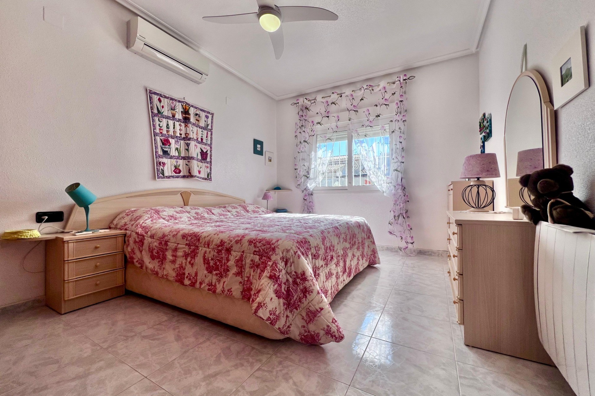 Herverkoop - Villa -
Orihuela Costa - La Zenia