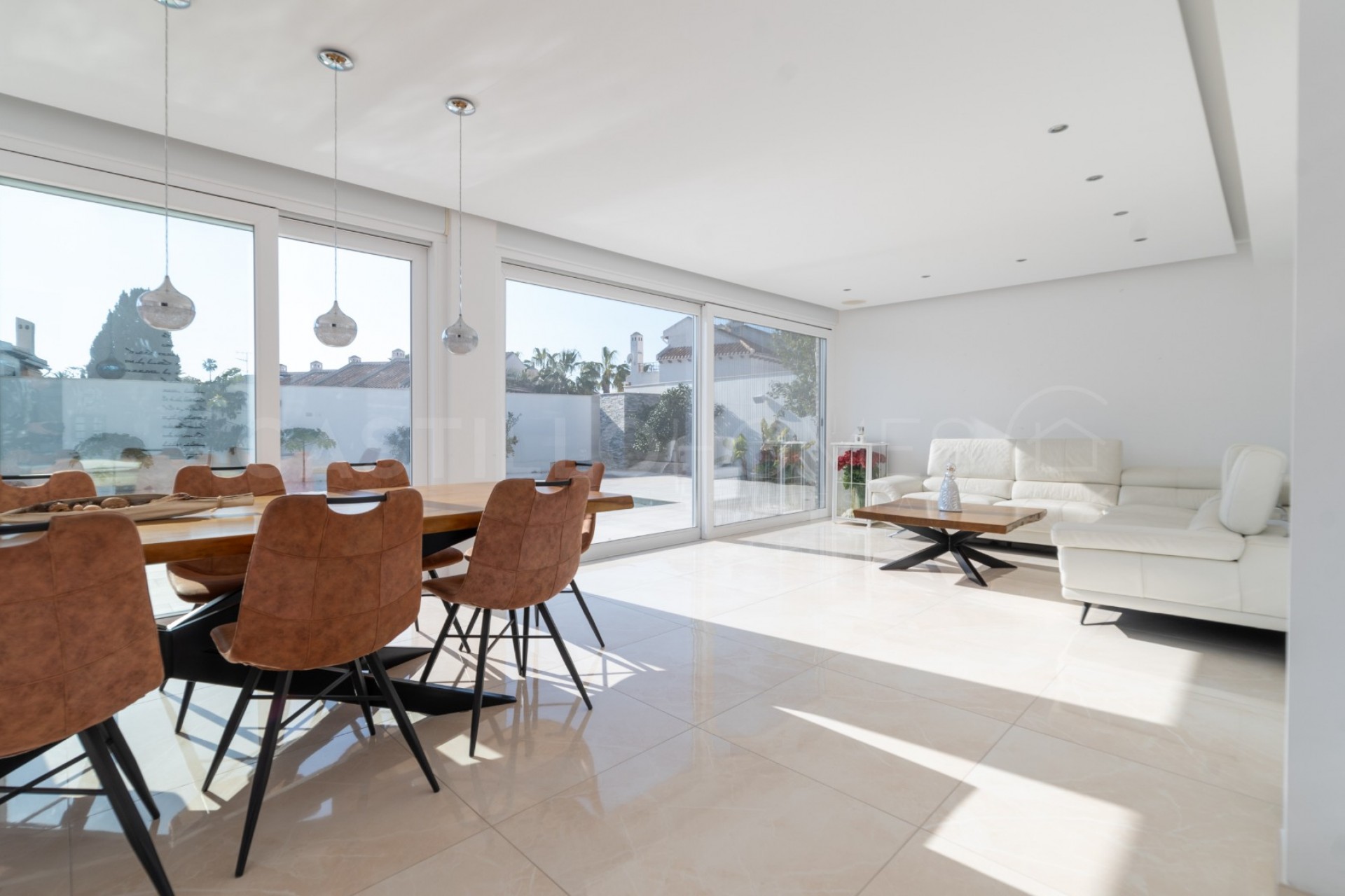 Herverkoop - Villa -
Orihuela Costa - La Zenia