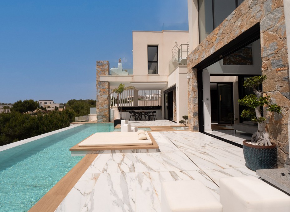 Herverkoop - Villa -
Orihuela Costa - Las Colinas Golf