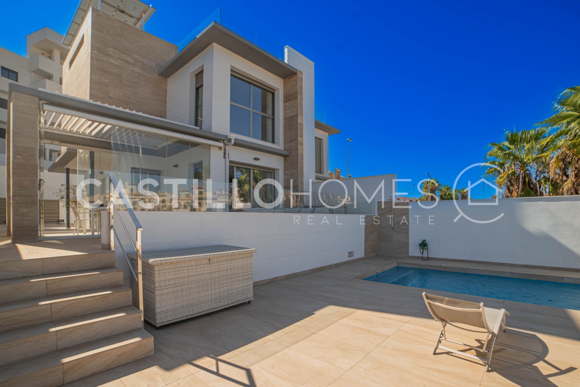 Herverkoop - Villa -
Orihuela Costa - Las Filipinas