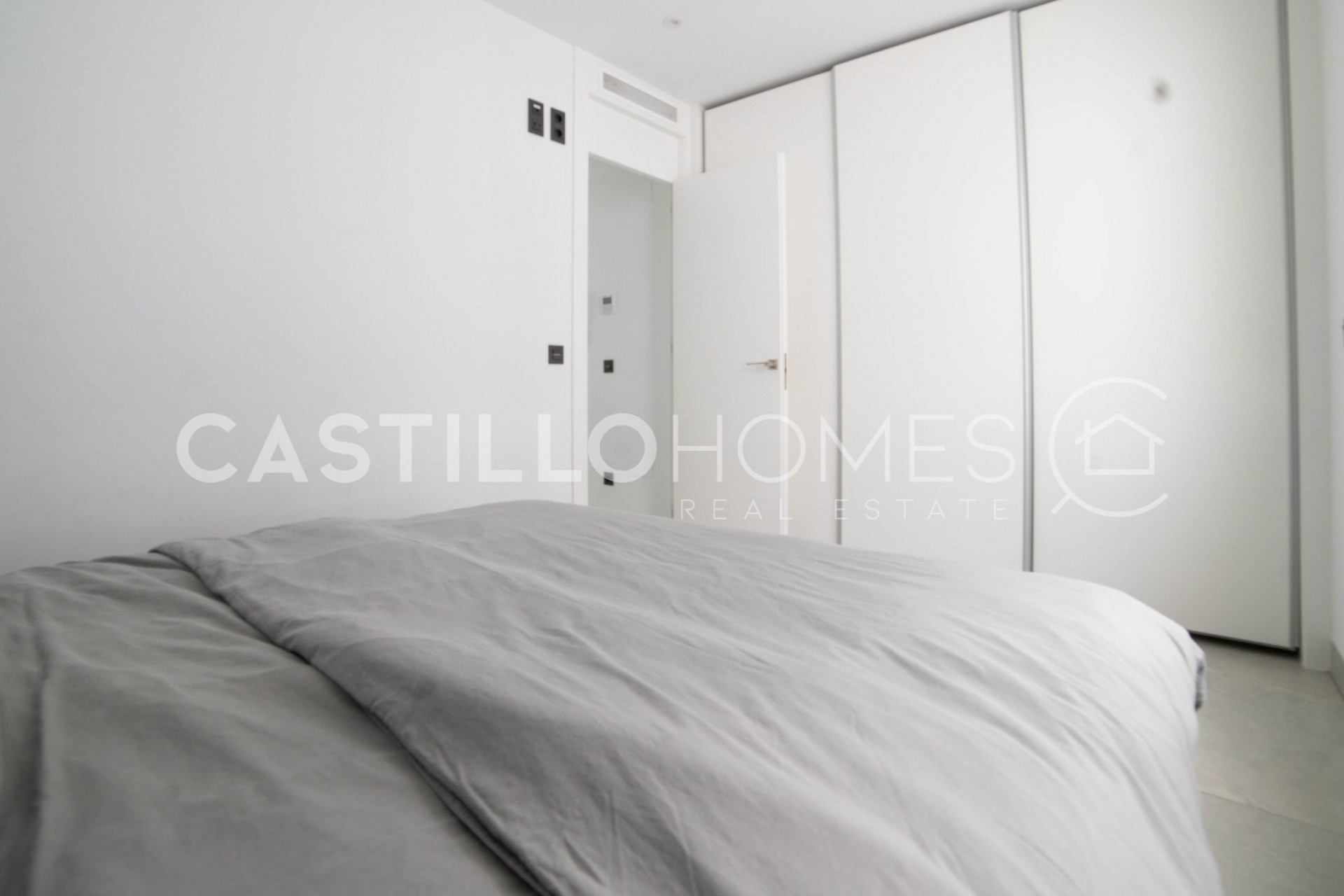 Herverkoop - Villa -
Orihuela Costa - Las Filipinas