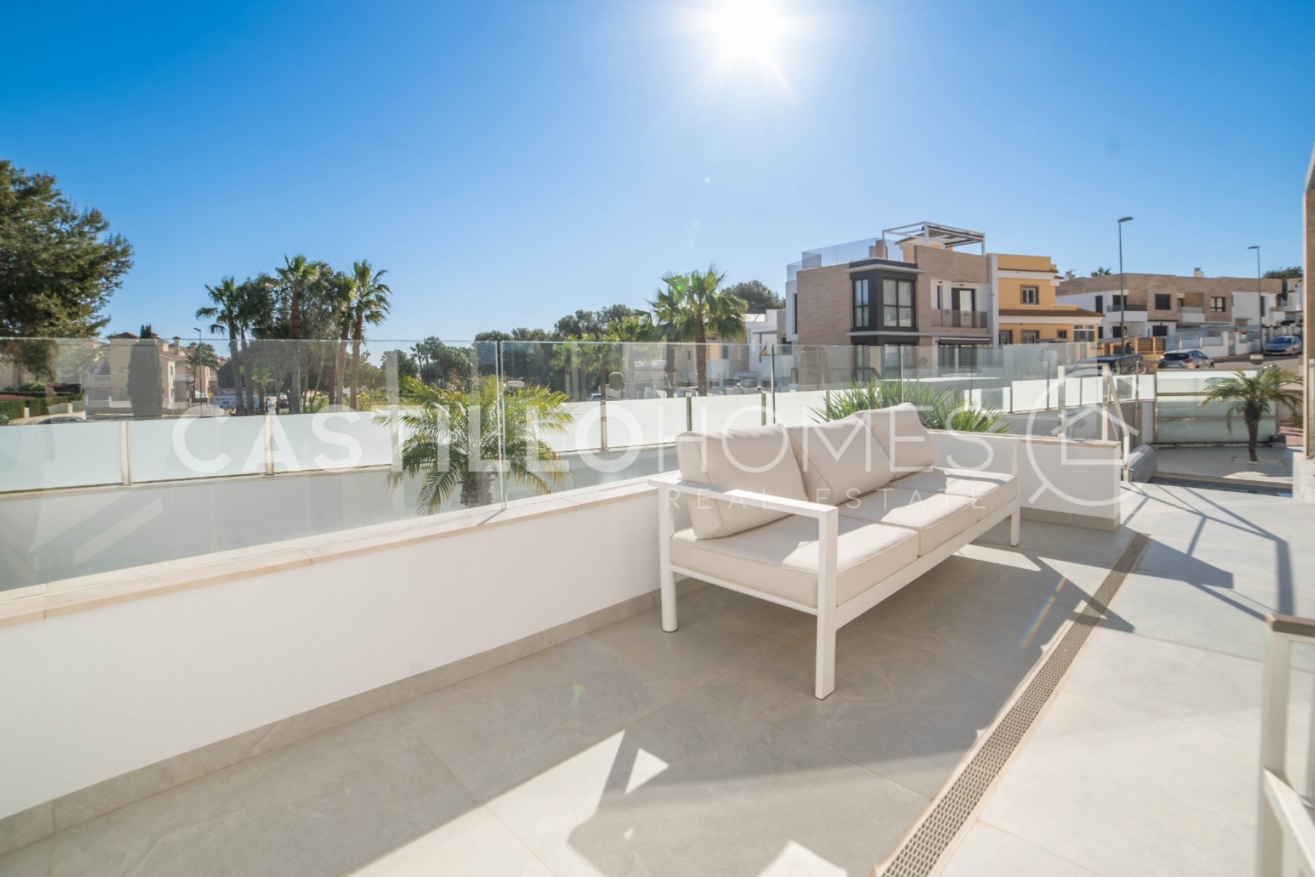 Herverkoop - Villa -
Orihuela Costa - Las Filipinas