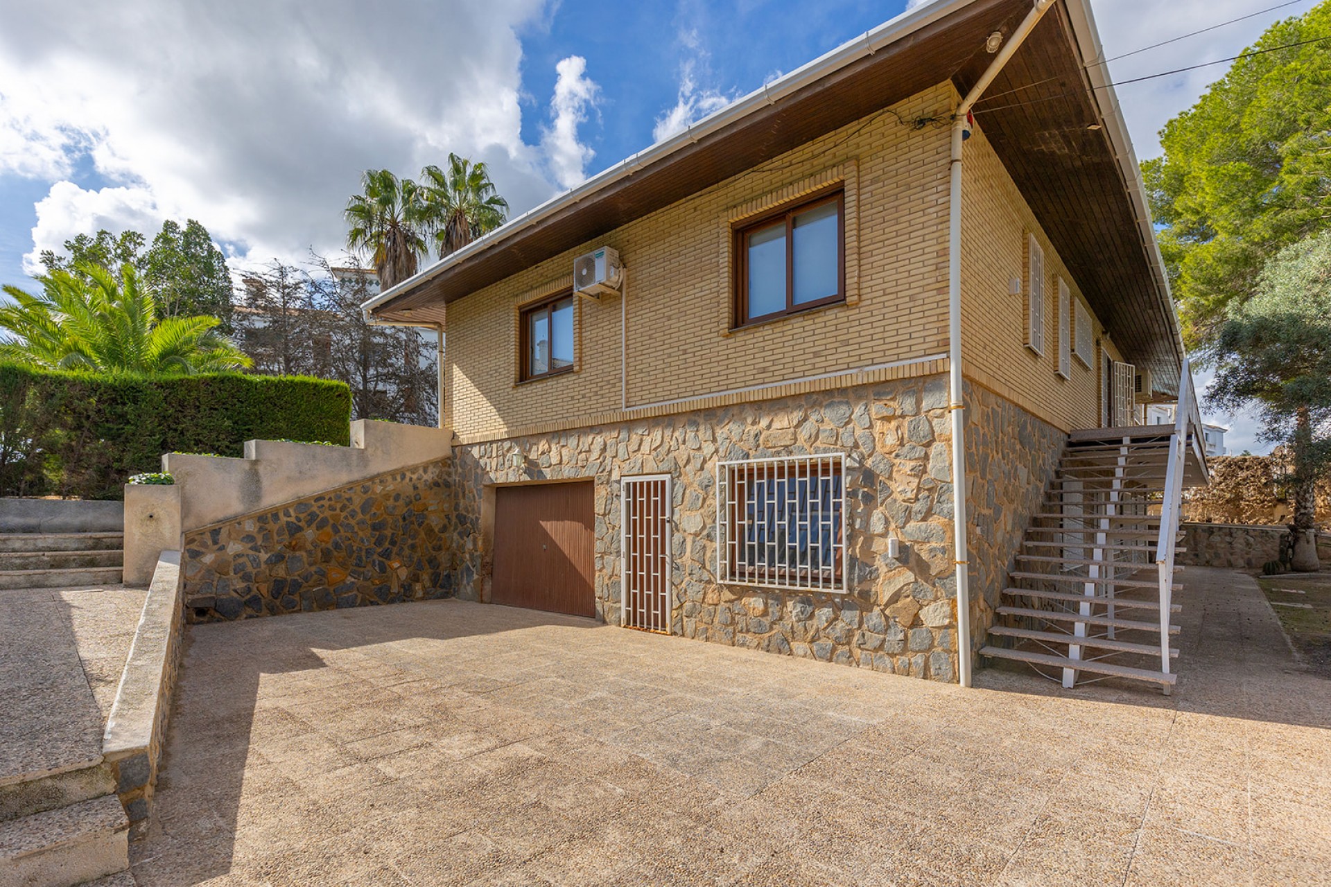 Herverkoop - Villa -
Orihuela Costa - Las Filipinas