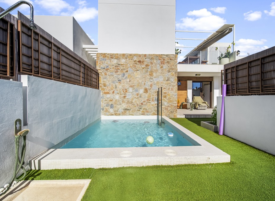 Herverkoop - Villa -
Orihuela Costa - Lomas de Cabo Roig