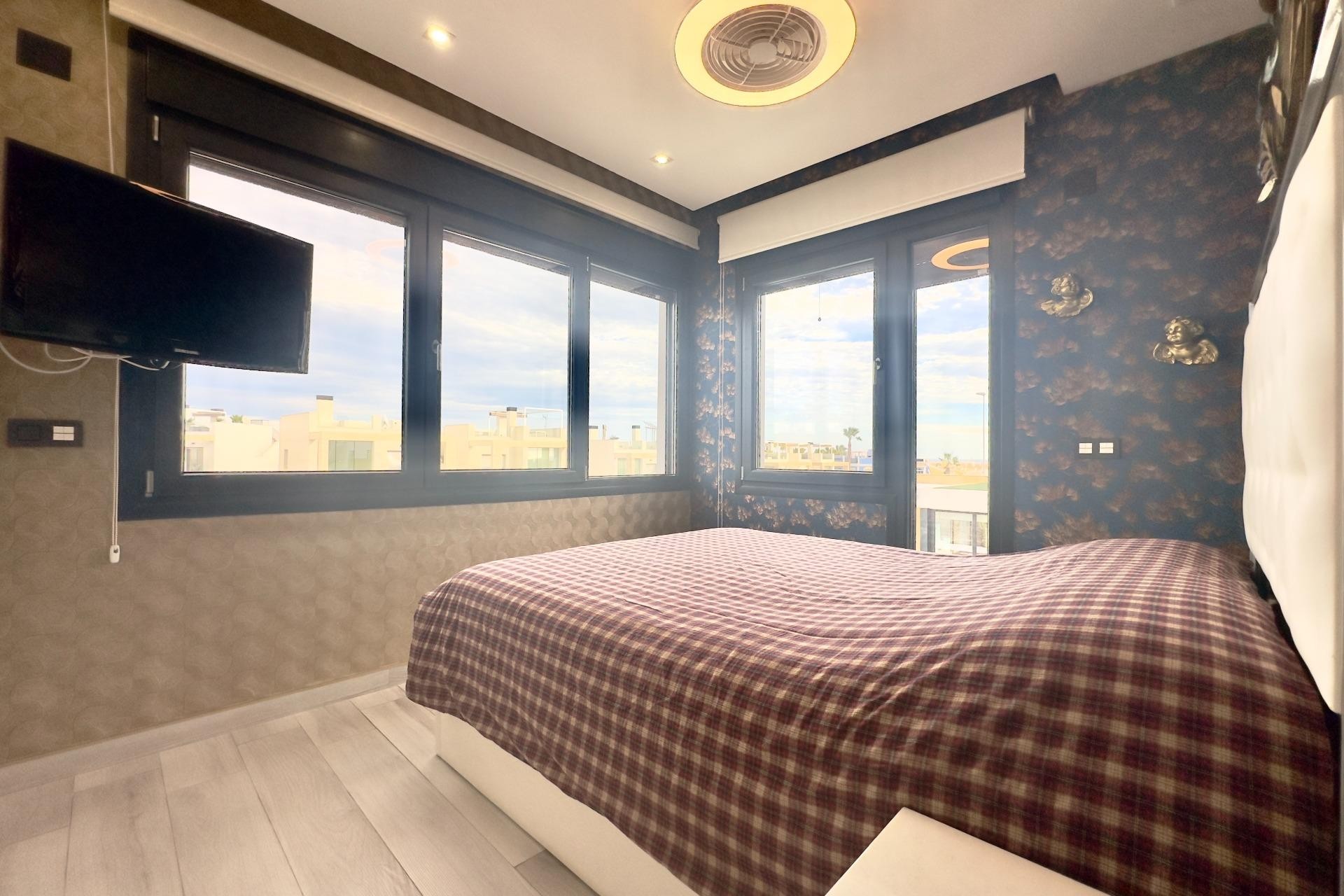 Herverkoop - Villa -
Orihuela Costa - Lomas de Cabo Roig