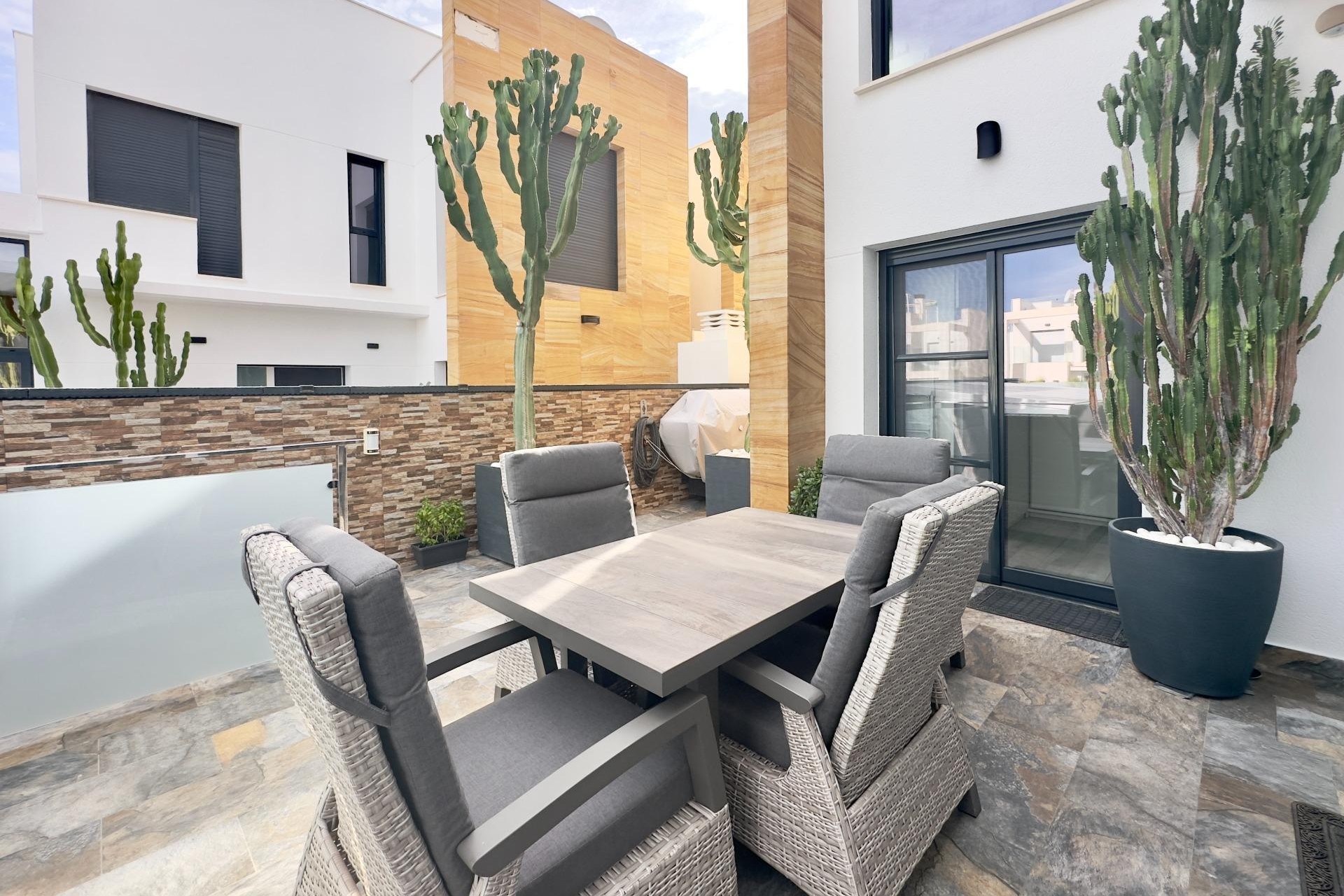 Herverkoop - Villa -
Orihuela Costa - Lomas de Cabo Roig