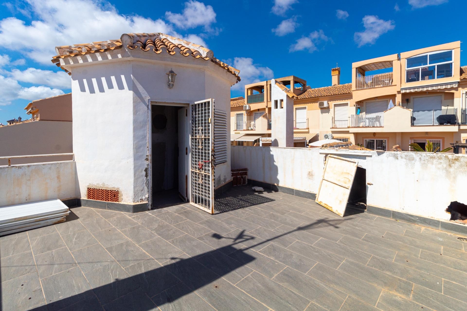 Herverkoop - Villa -
Orihuela Costa - Los Almendros-La Florida