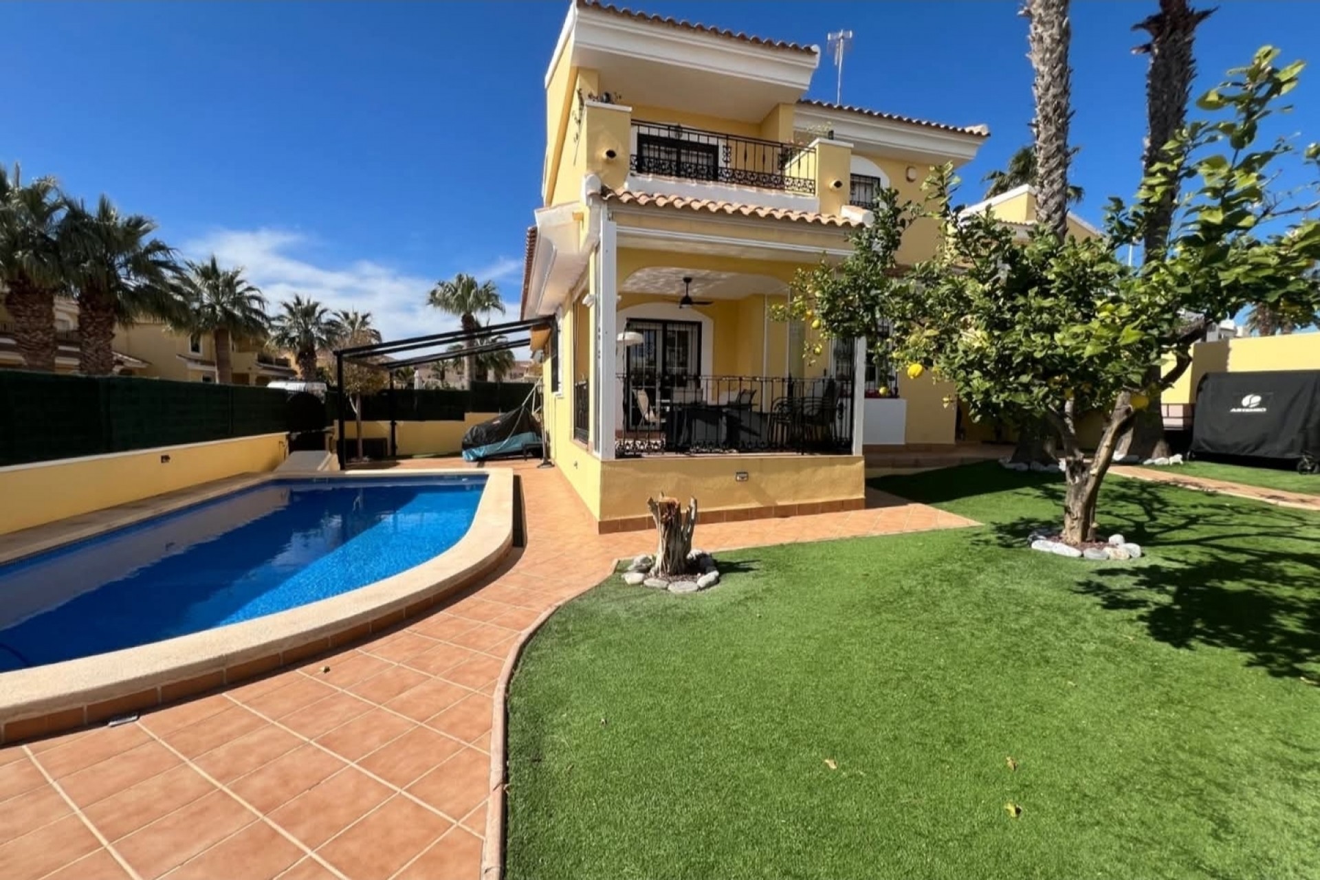 Herverkoop - Villa -
Orihuela Costa - Los Dolses