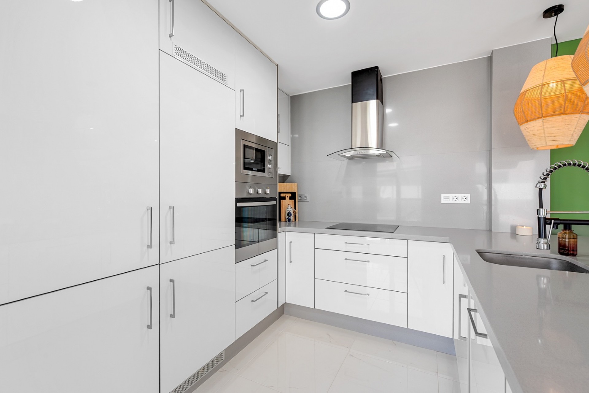 Herverkoop - Villa -
Orihuela Costa* - Pau 8*