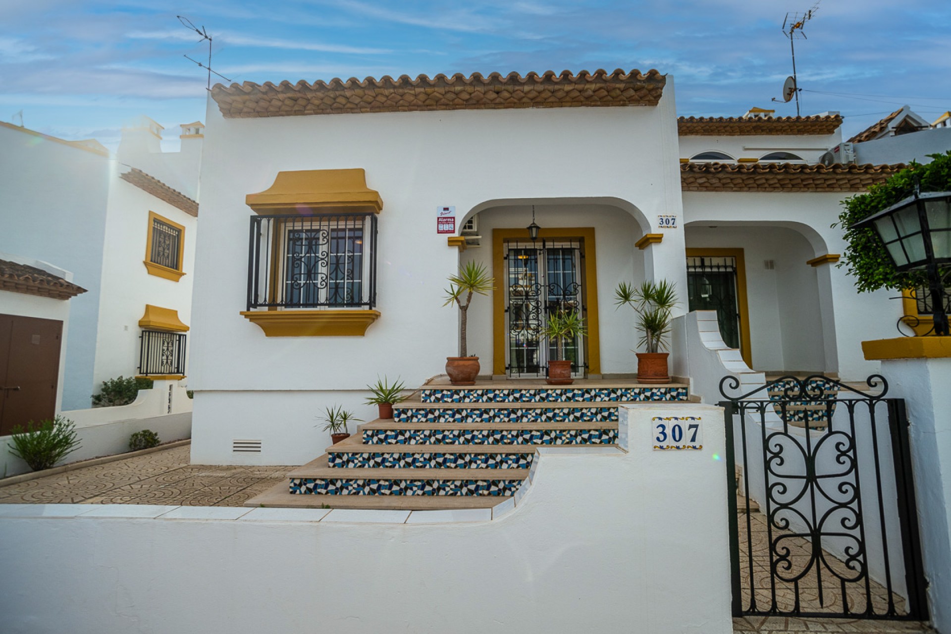 Herverkoop - Villa -
Orihuela Costa - Villamartín
