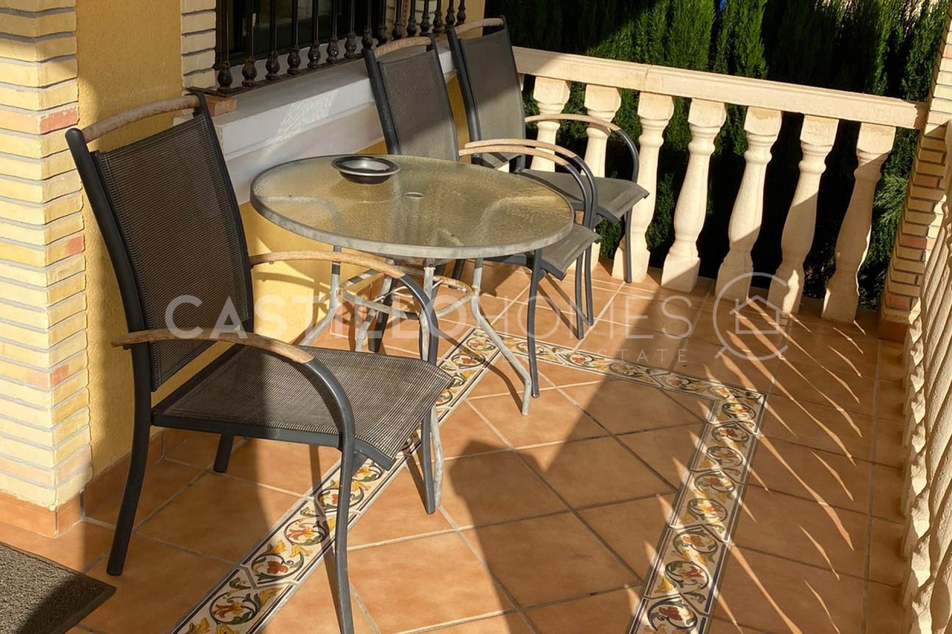 Herverkoop - Villa -
Orihuela Costa - Villamartín